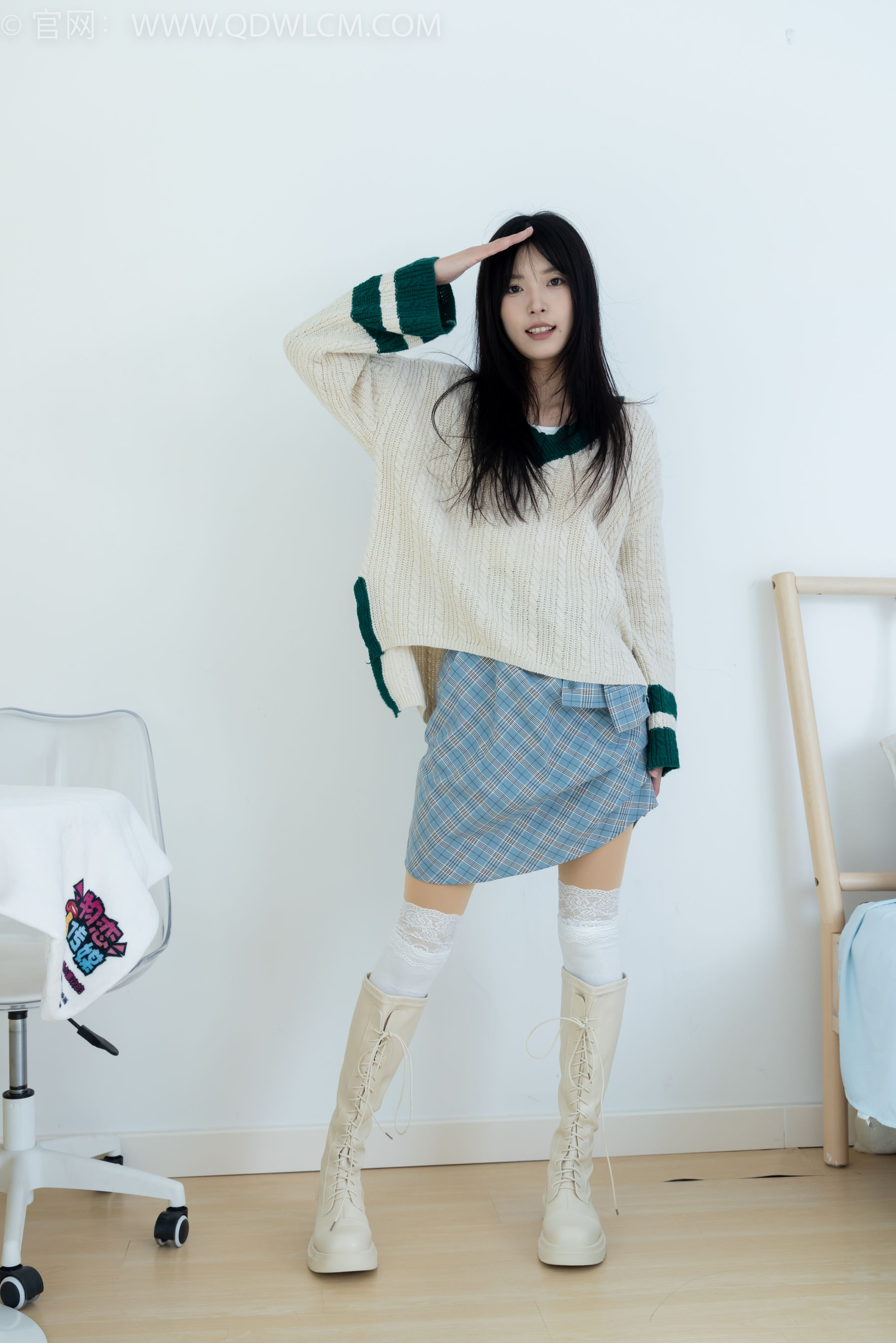 物恋传媒 No.2312 茯苓 - 长靴、过膝白棉袜、厚肉丝/(160P)