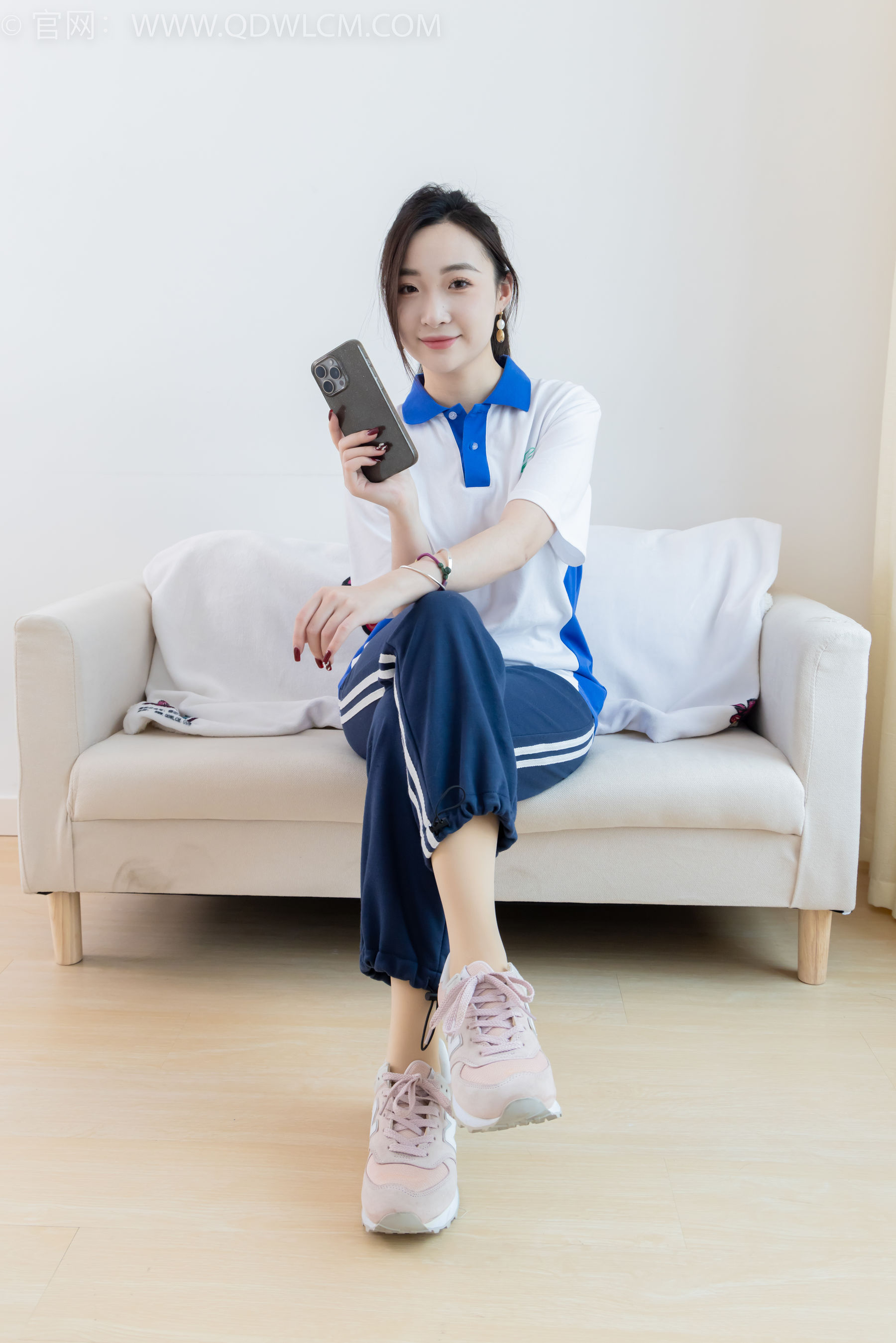 物恋传媒 No.2314 恬恬 - 运动鞋、厚肉丝、校服裤里丝/(160P)