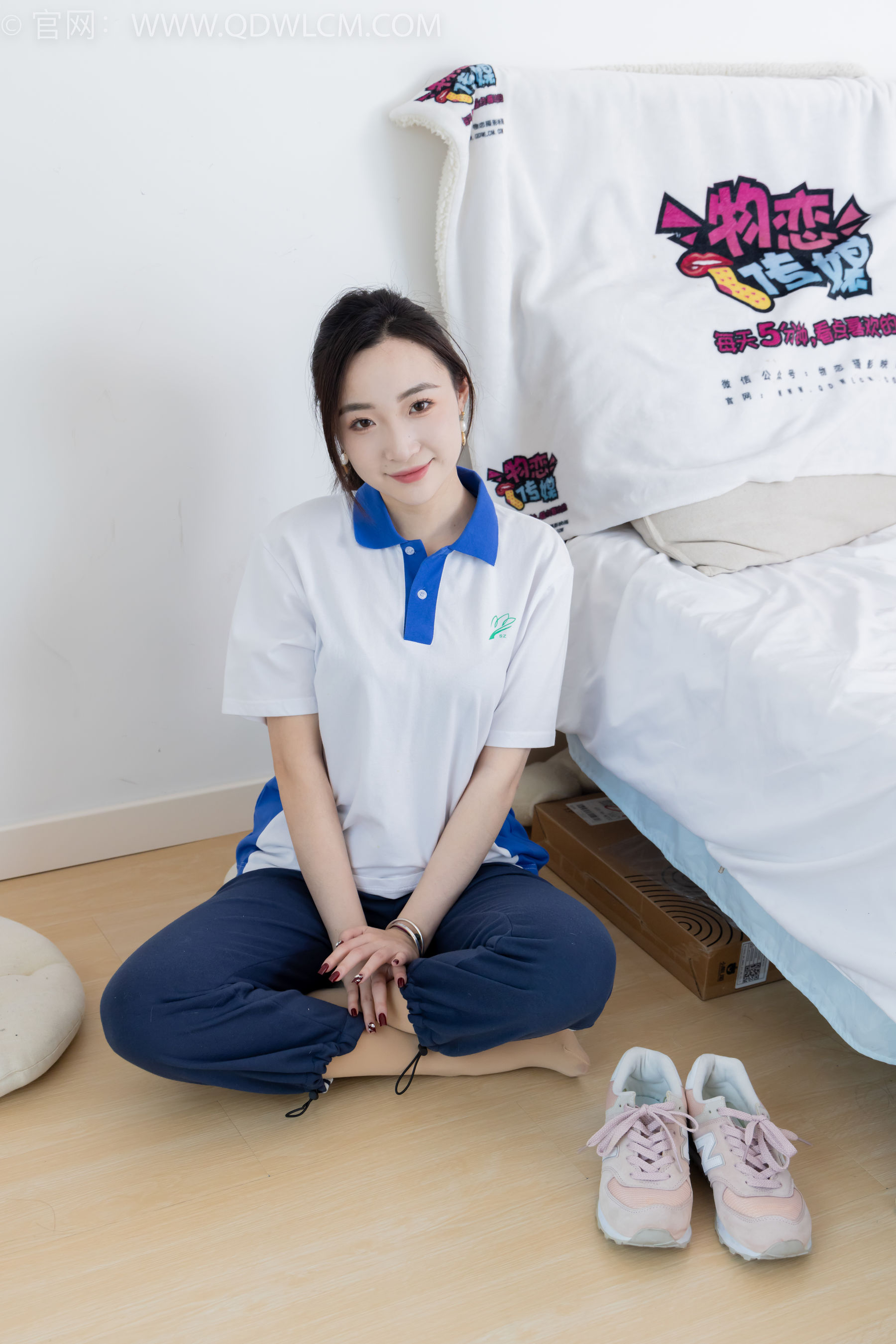 物恋传媒 No.2314 恬恬 - 运动鞋、厚肉丝、校服裤里丝/(160P)