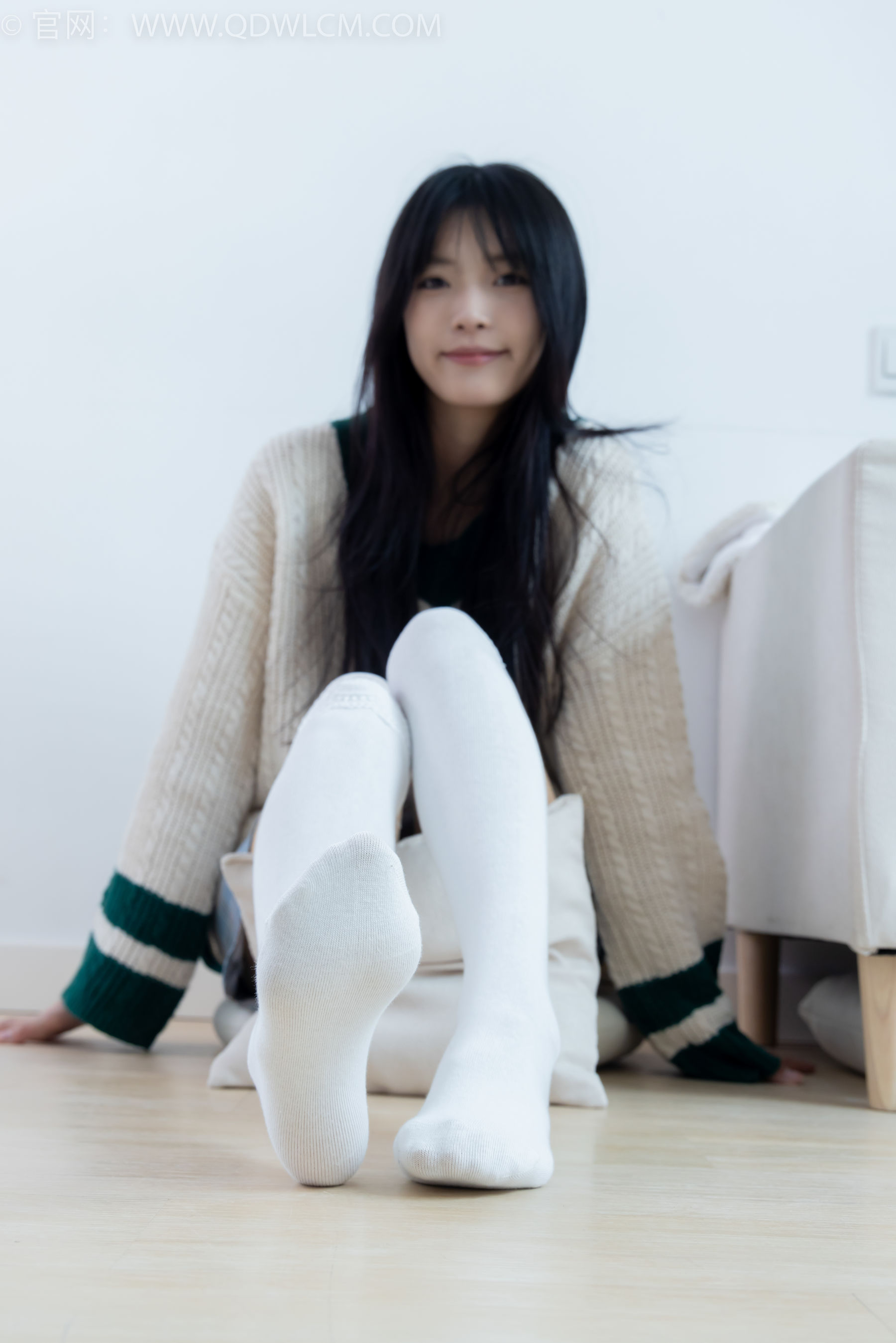 物恋传媒 No.2312 茯苓 - 长靴、过膝白棉袜、厚肉丝/(160P)