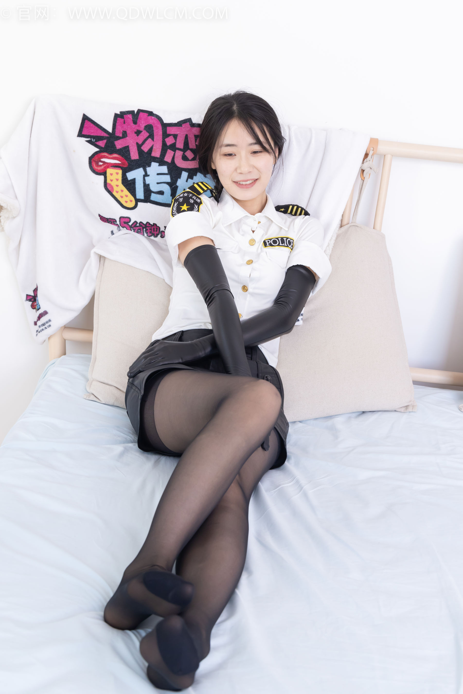 物恋传媒 No.2315 菜菜 - 高跟长靴、薄黑丝/(160P)