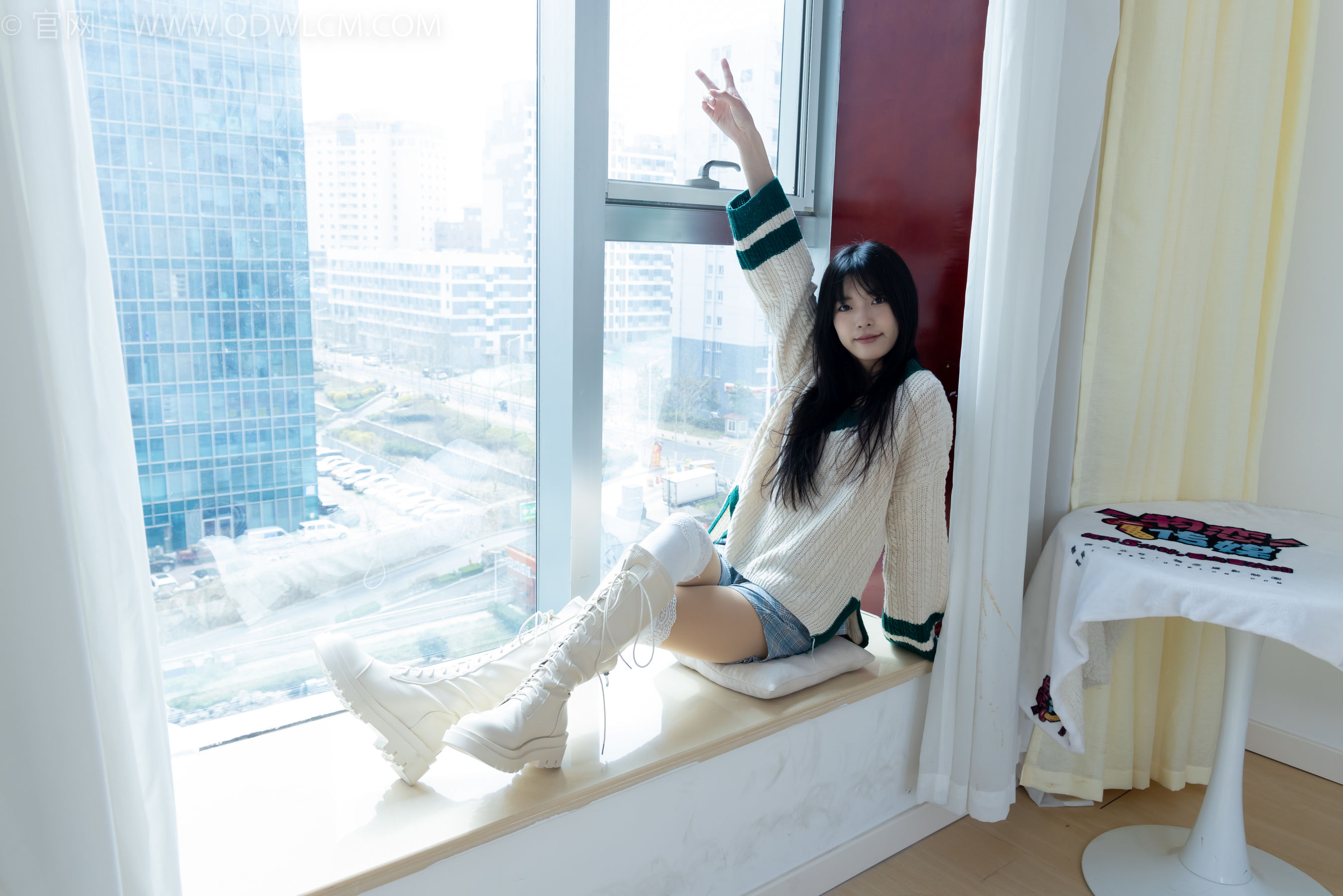 物恋传媒 No.2312 茯苓 - 长靴、过膝白棉袜、厚肉丝/(160P)