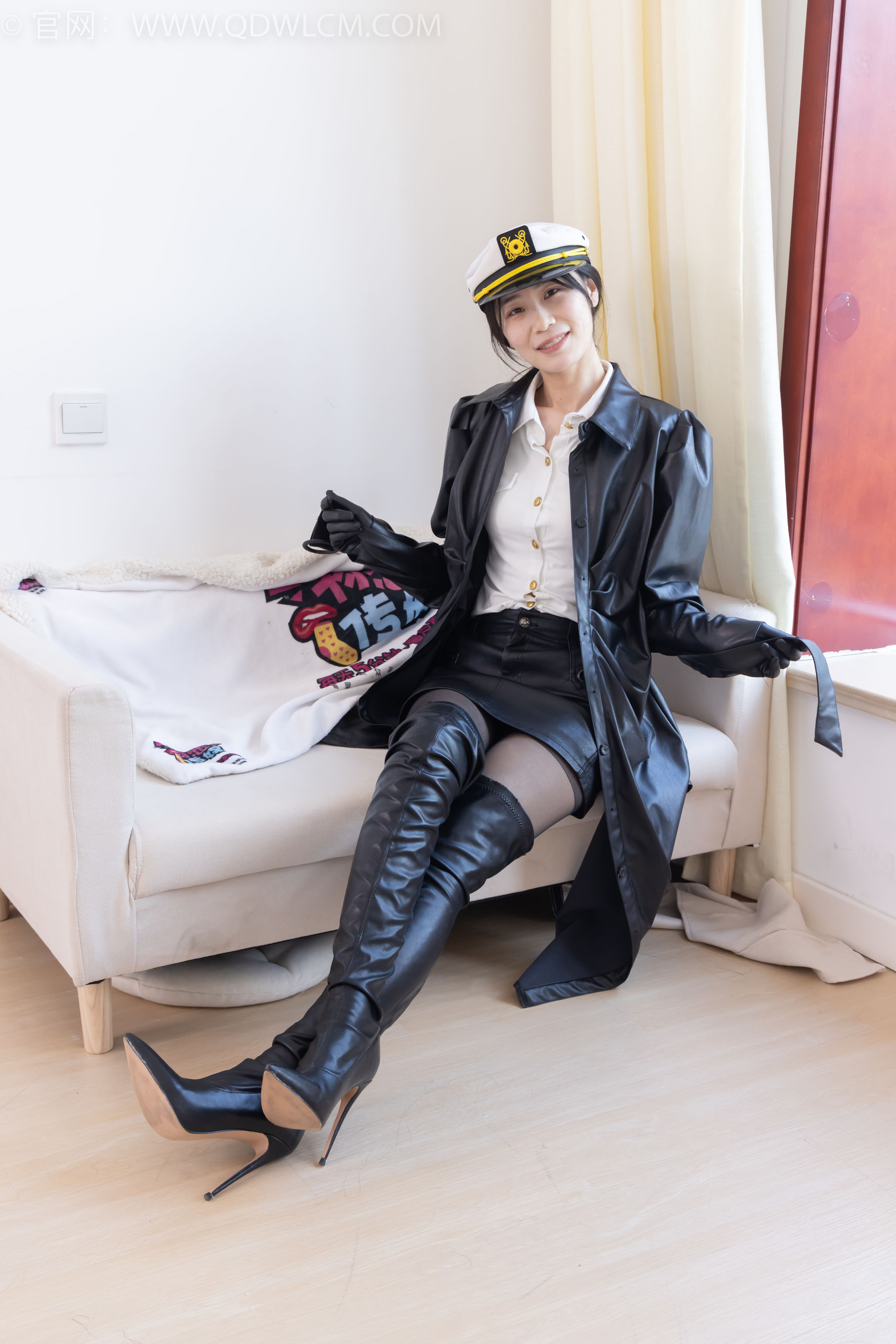 物恋传媒 No.2315 菜菜 - 高跟长靴、薄黑丝/(160P)