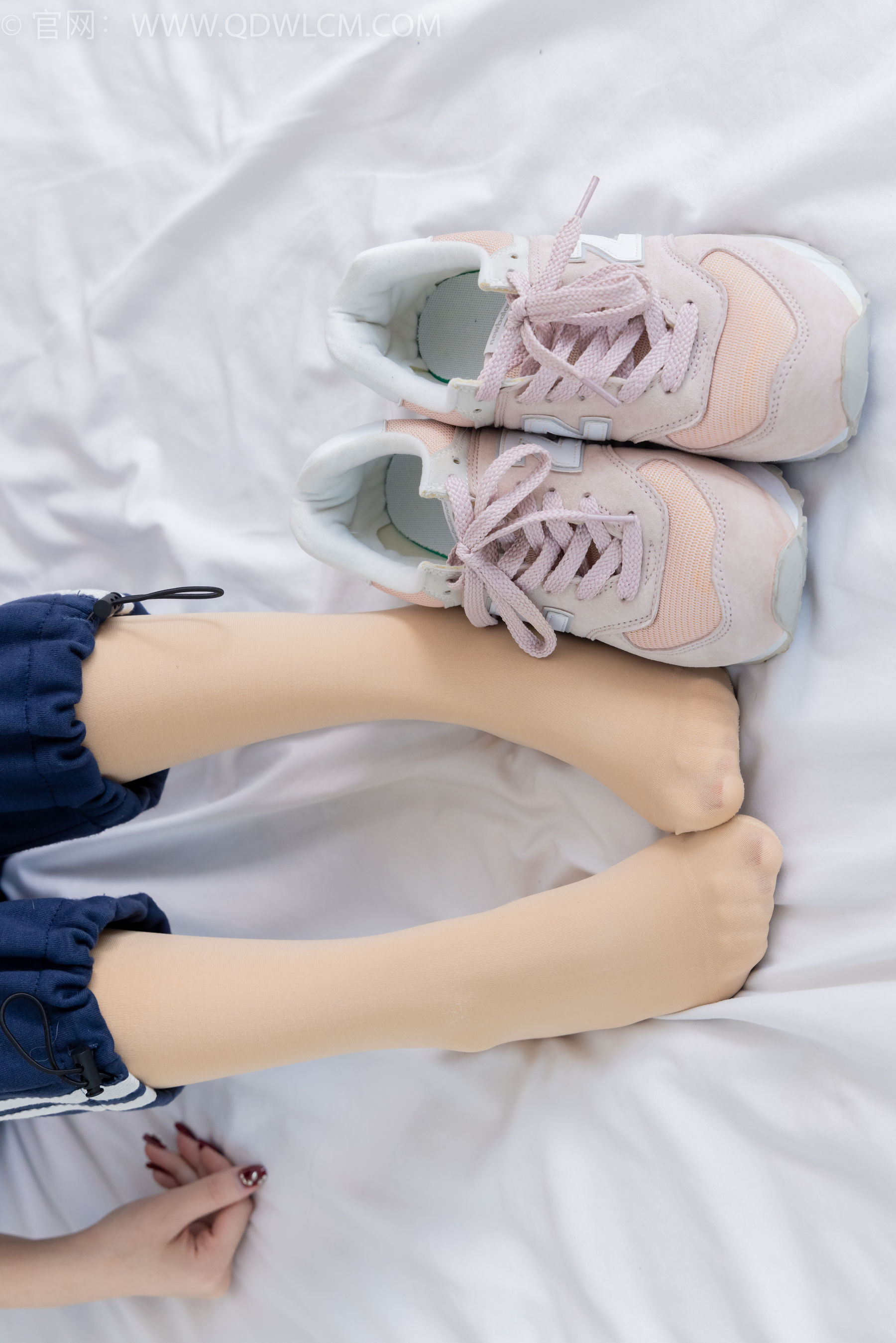 物恋传媒 No.2314 恬恬 - 运动鞋、厚肉丝、校服裤里丝/(160P)