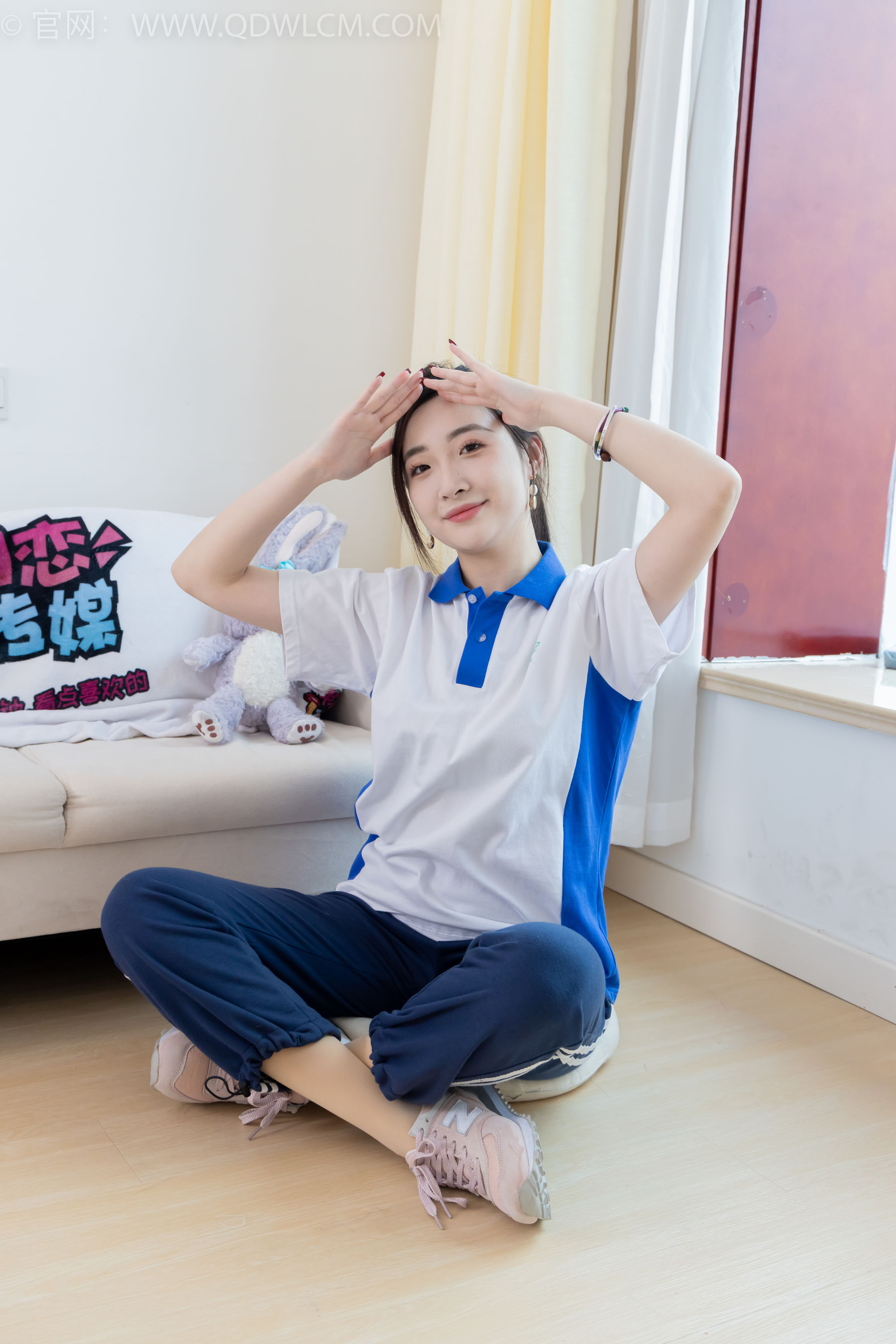 物恋传媒 No.2314 恬恬 - 运动鞋、厚肉丝、校服裤里丝/(160P)