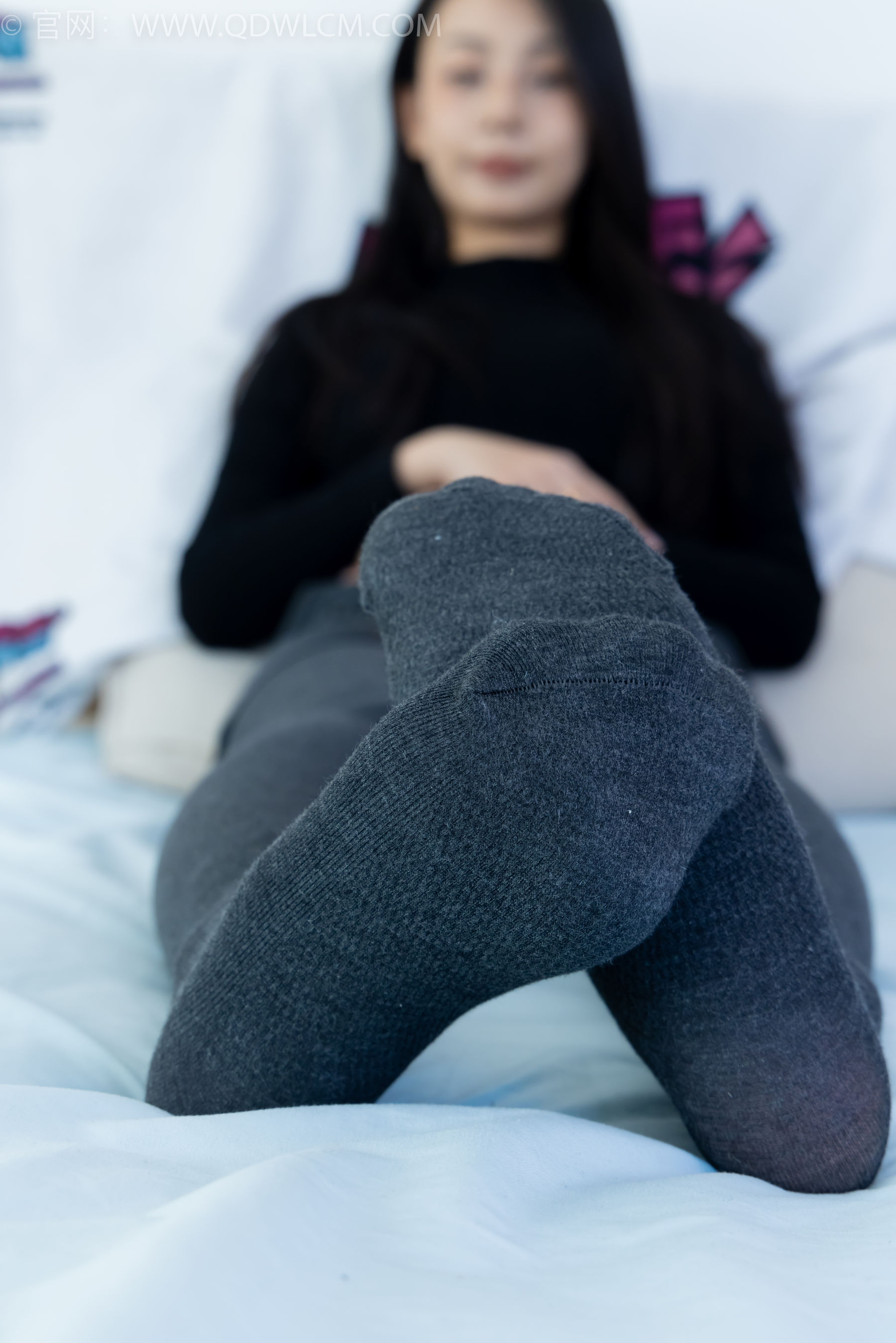 物恋传媒 No.2313 岚岚 - 高跟鞋、厚灰丝/(180P)