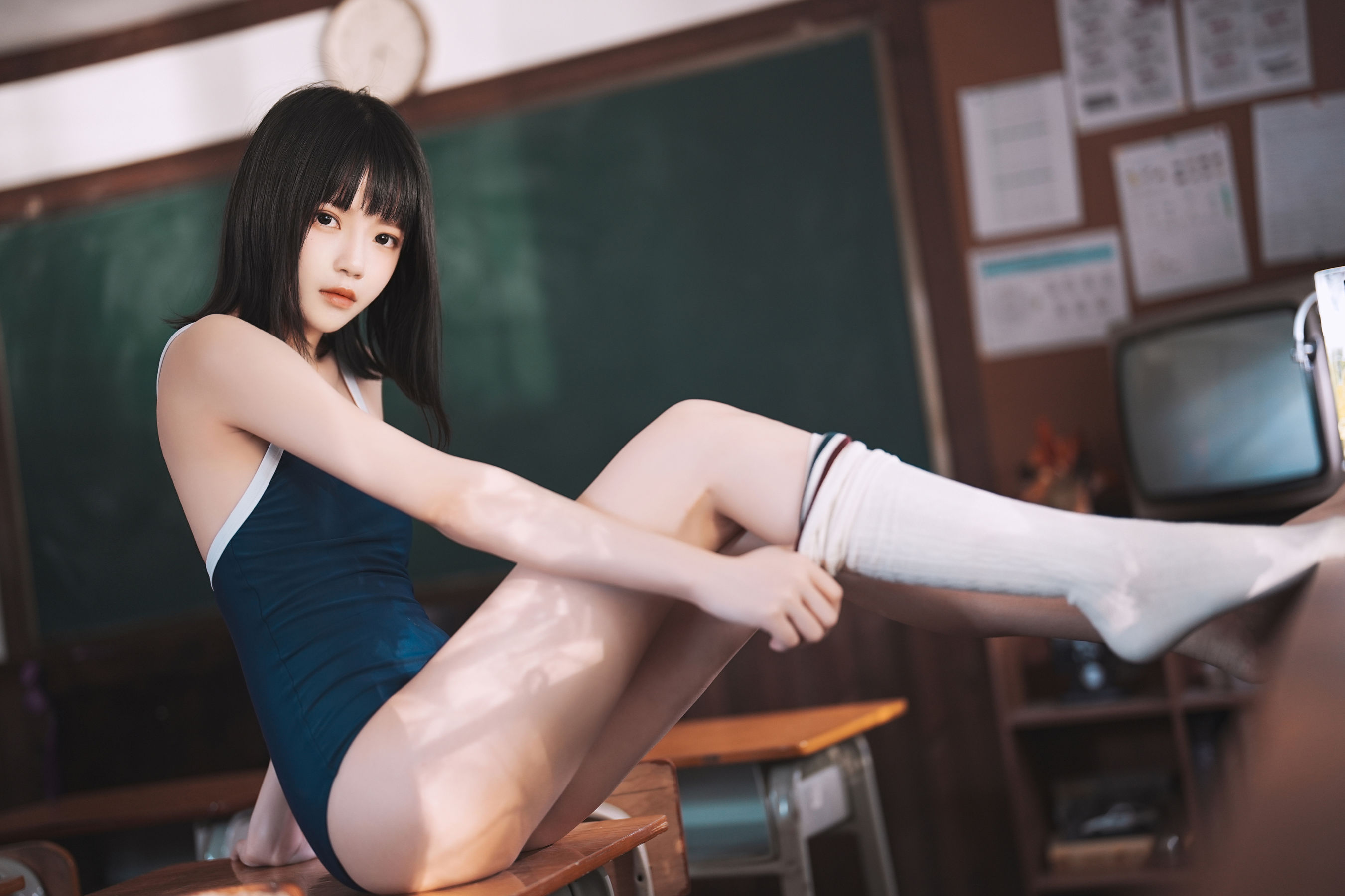 桜桃喵 - 教室死库水/(48P)