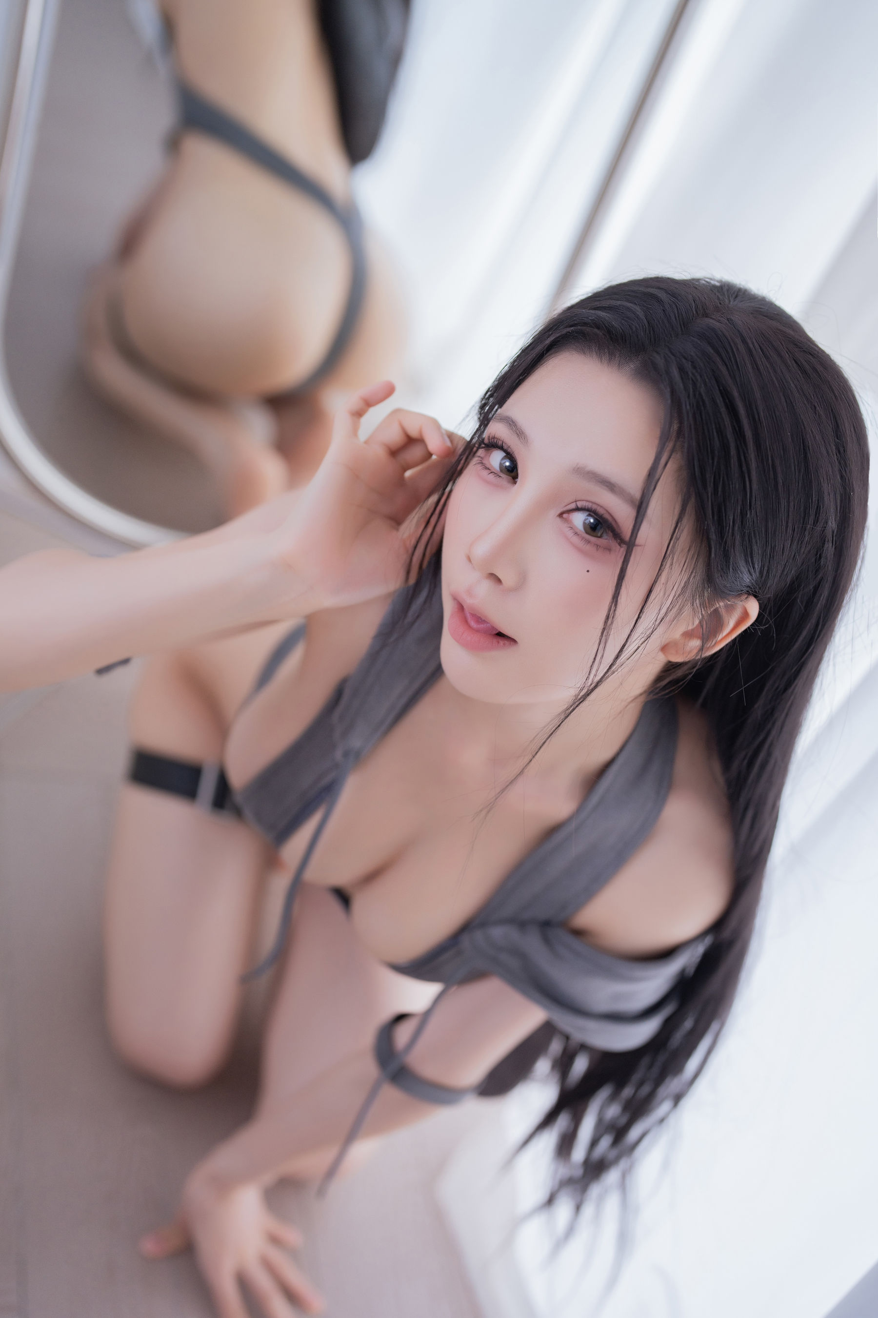 动漫博主 水淼aqua - 连帽卫衣兔女郎/(66P)