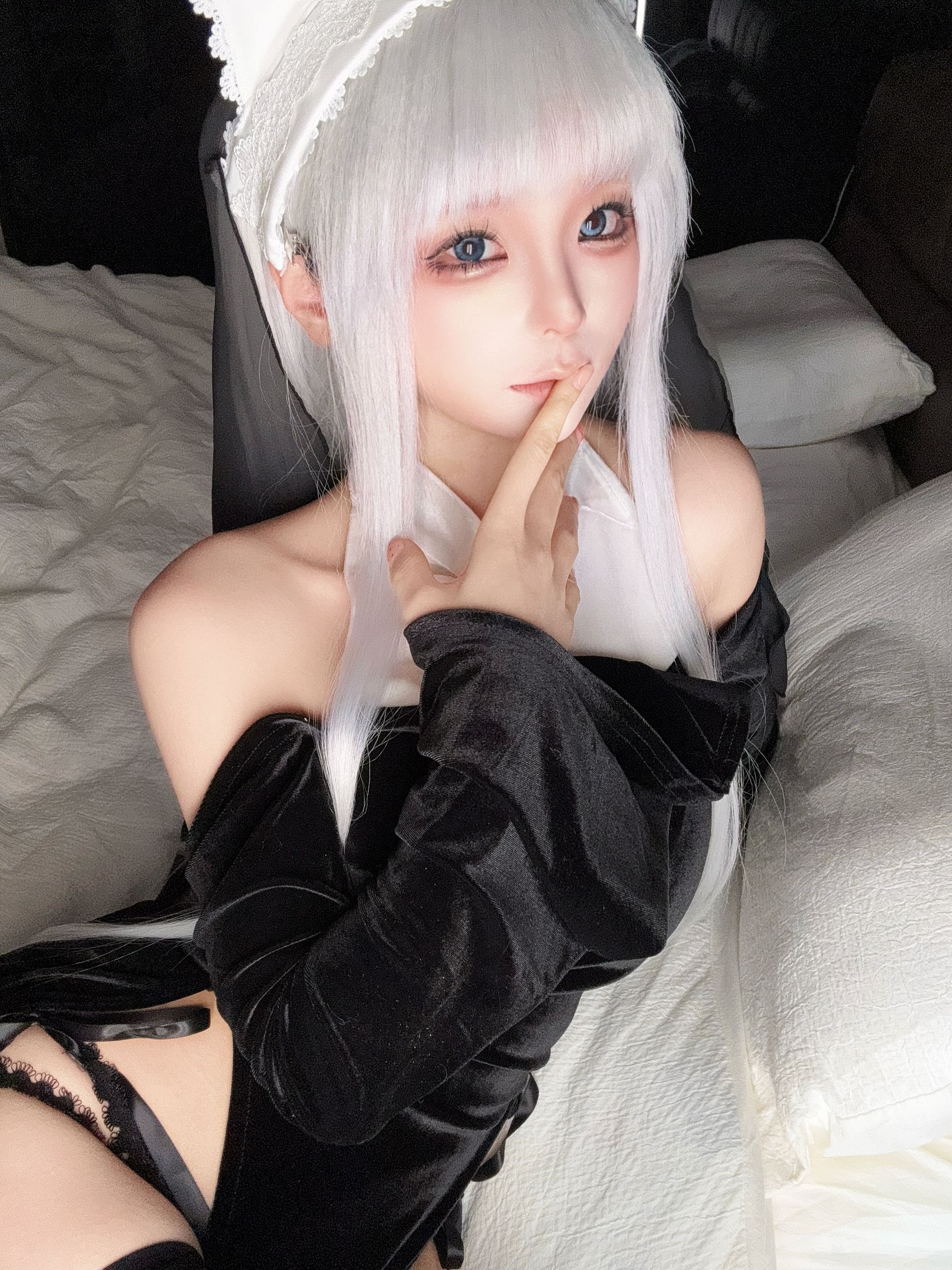 动漫博主 蠢沫沫 - 2025.03 自拍集 - ③/(27P)