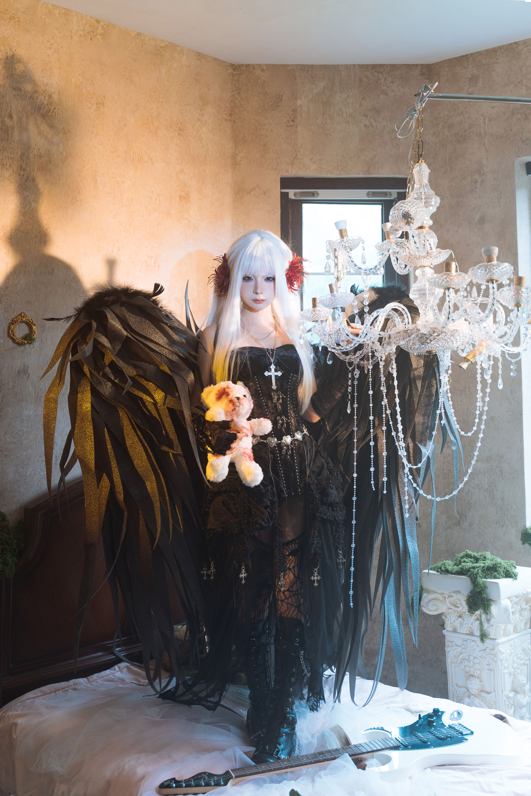 动漫博主 蠢沫沫 - 黑天鹅/(84P)