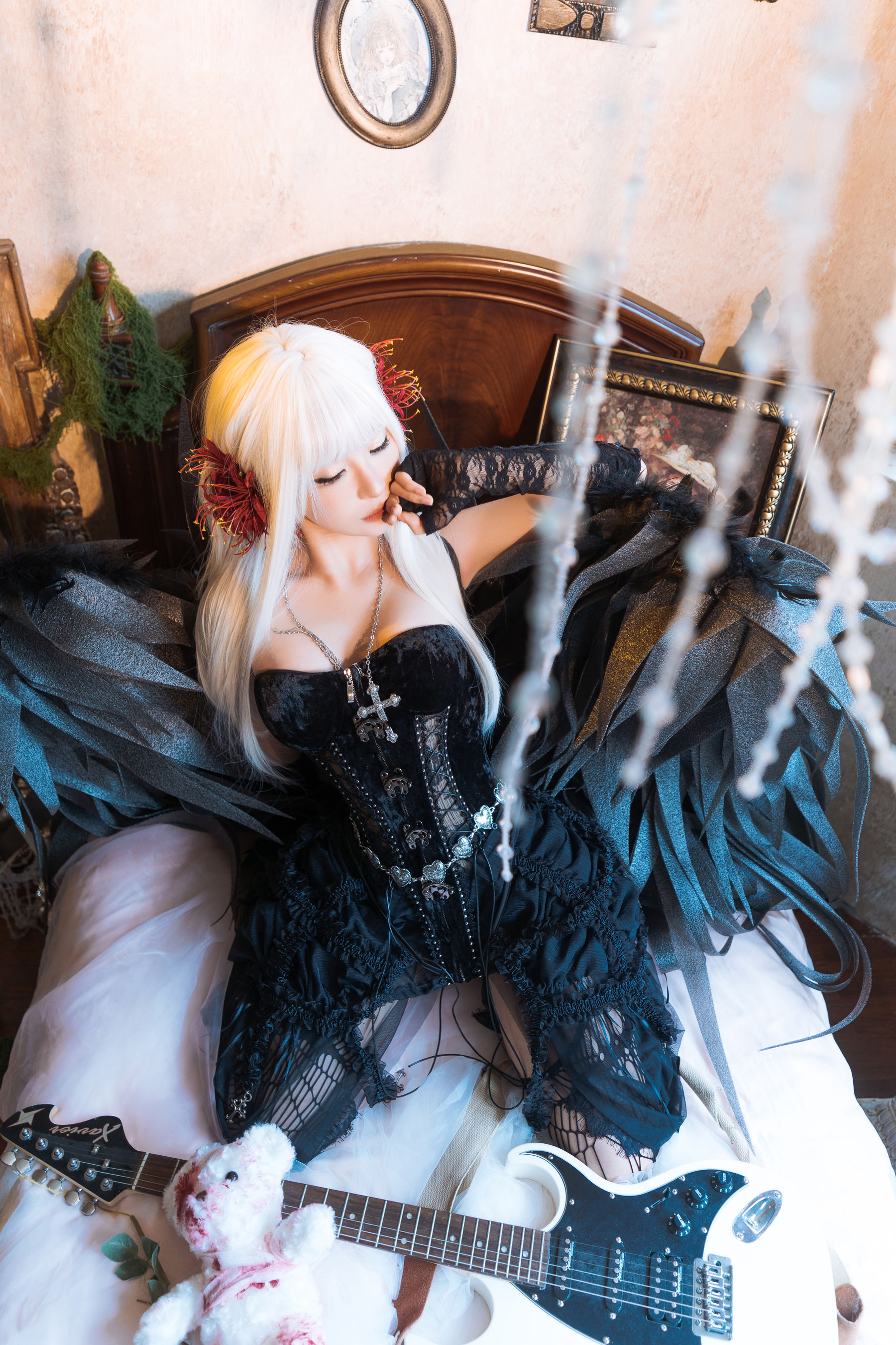 动漫博主 蠢沫沫 - 黑天鹅/(84P)