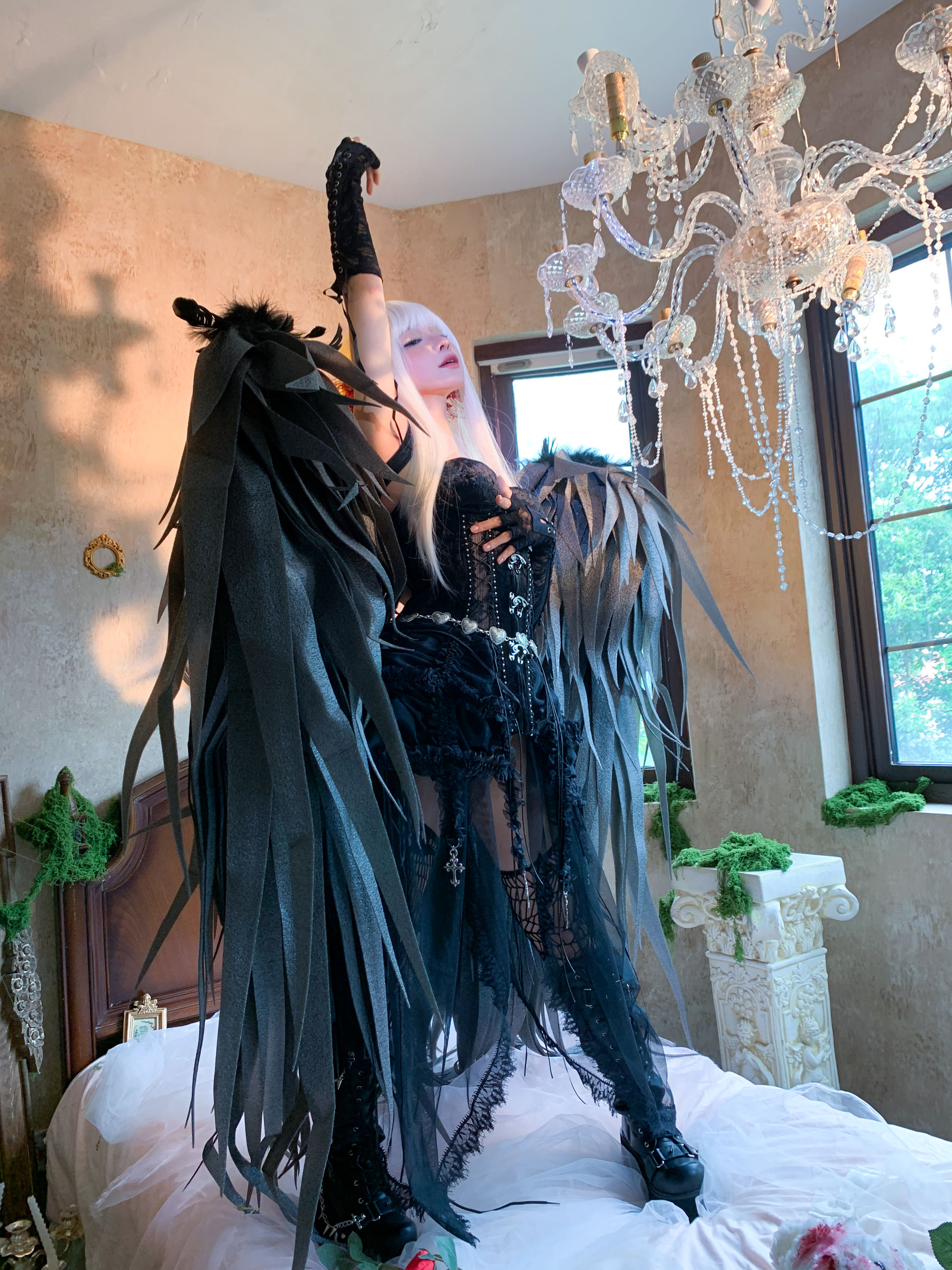 动漫博主 蠢沫沫 - 黑天鹅/(84P)