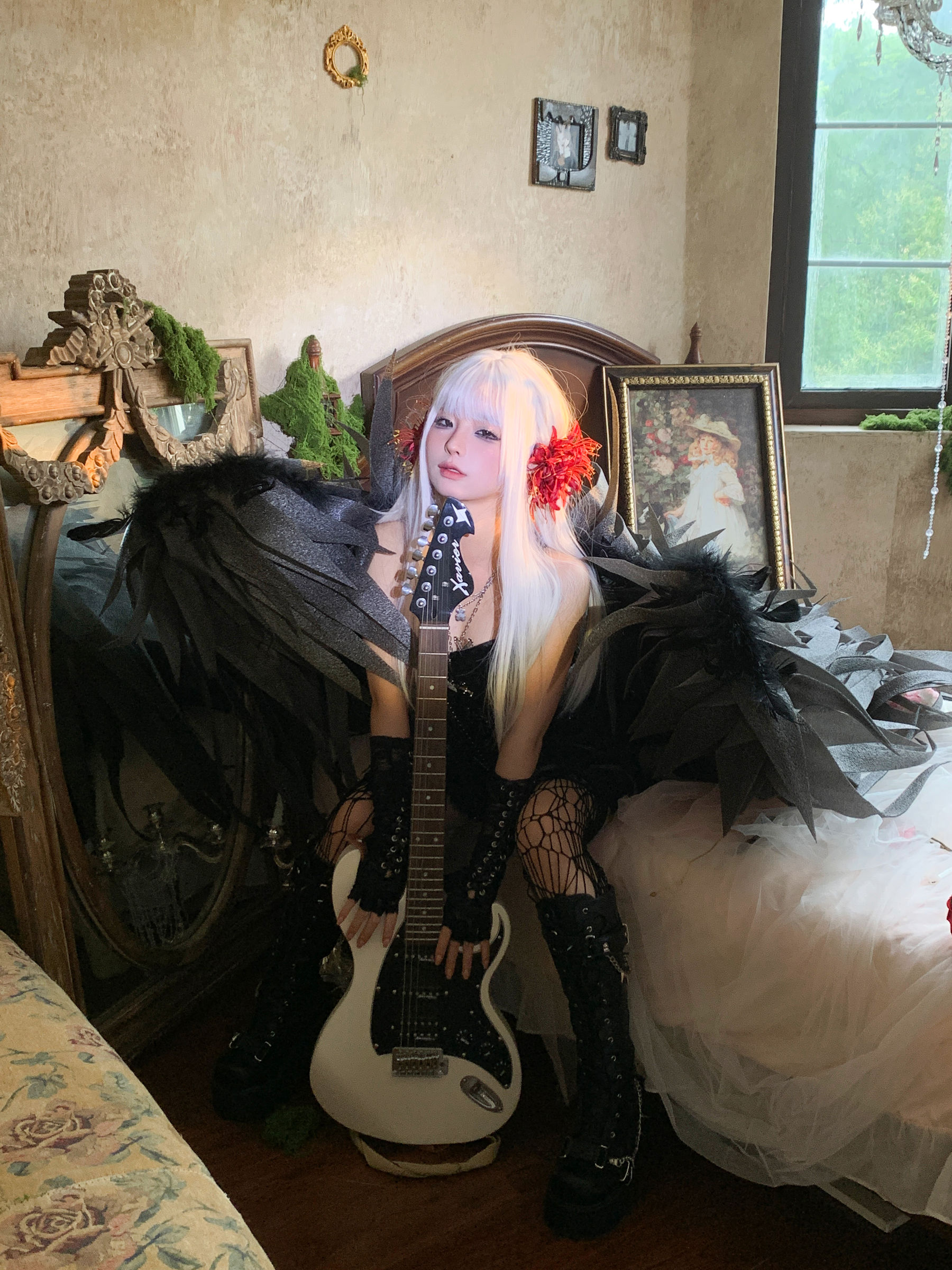 动漫博主 蠢沫沫 - 黑天鹅/(84P)