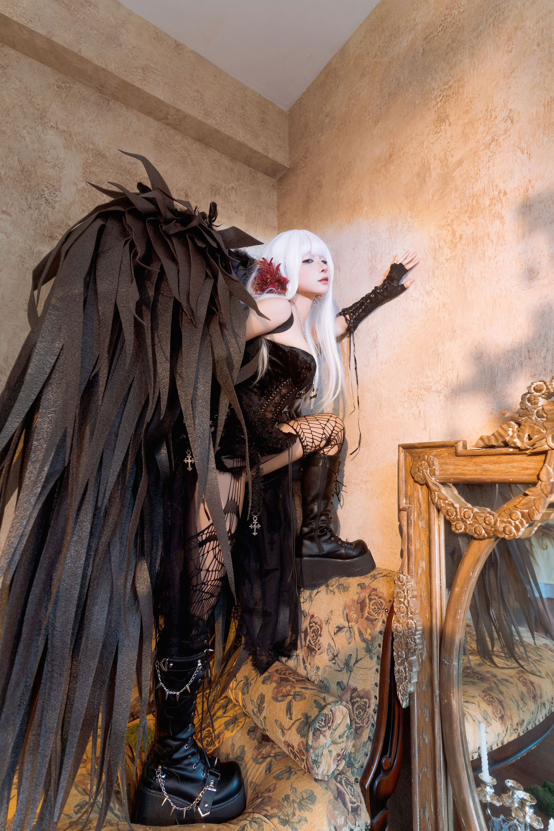 动漫博主 蠢沫沫 - 黑天鹅/(84P)