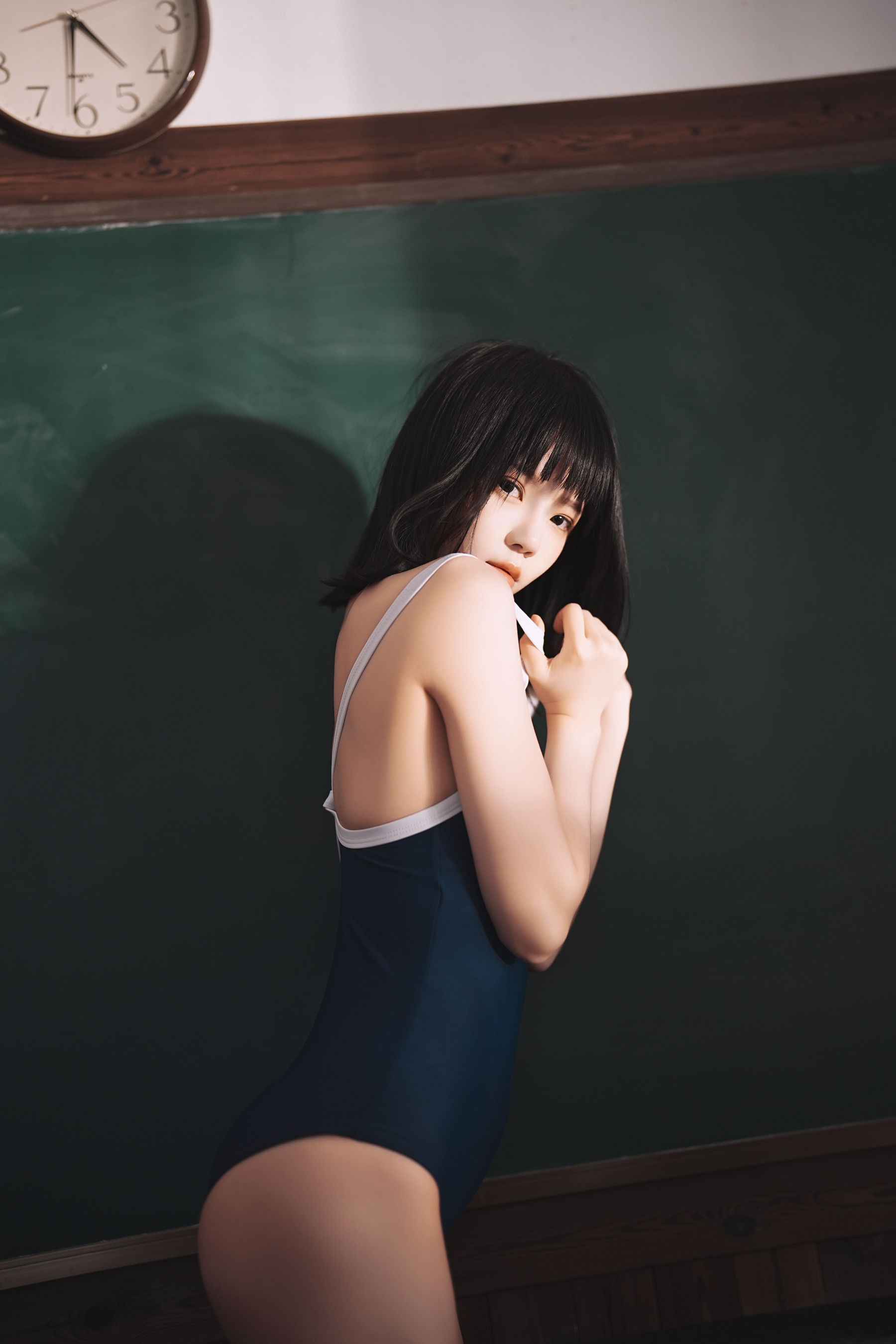 桜桃喵 - 教室死库水/(48P)