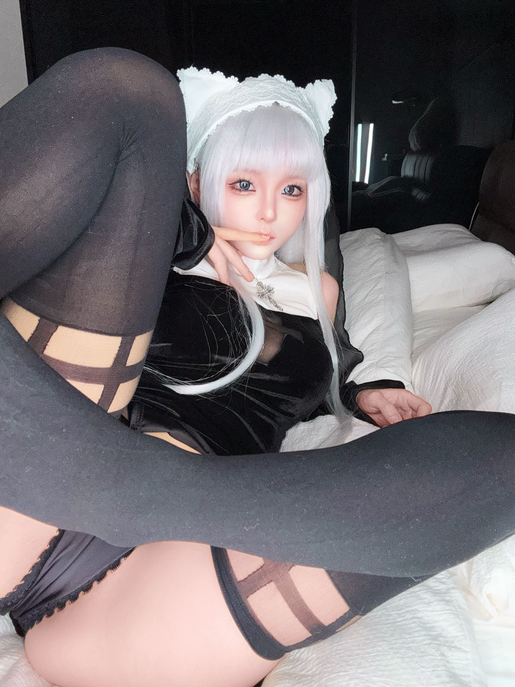 动漫博主 蠢沫沫 - 2025.03 自拍集 - ③/(27P)