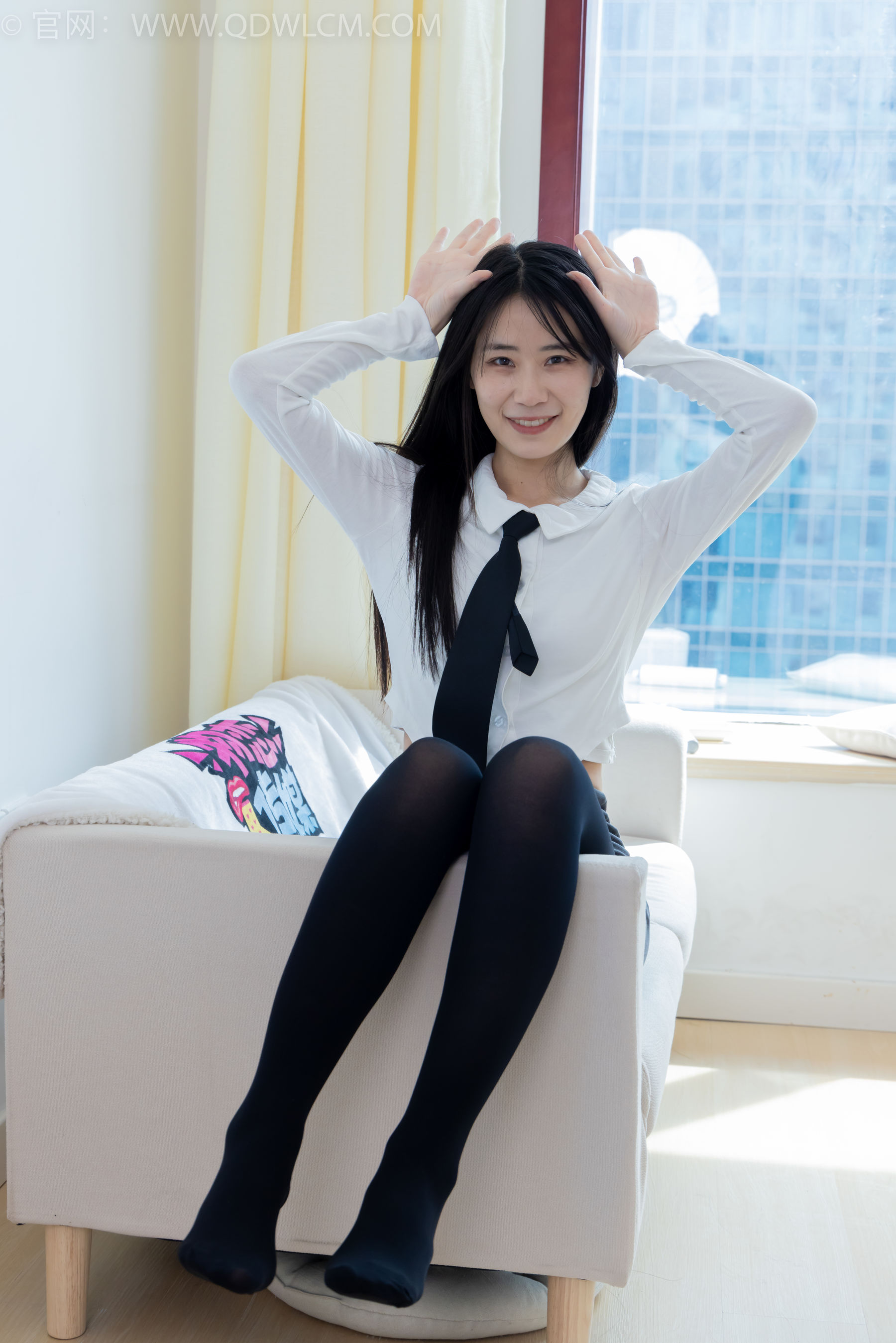 物恋传媒 No.2346 菜菜 - 运动鞋、厚黑丝、裸足/(167P)