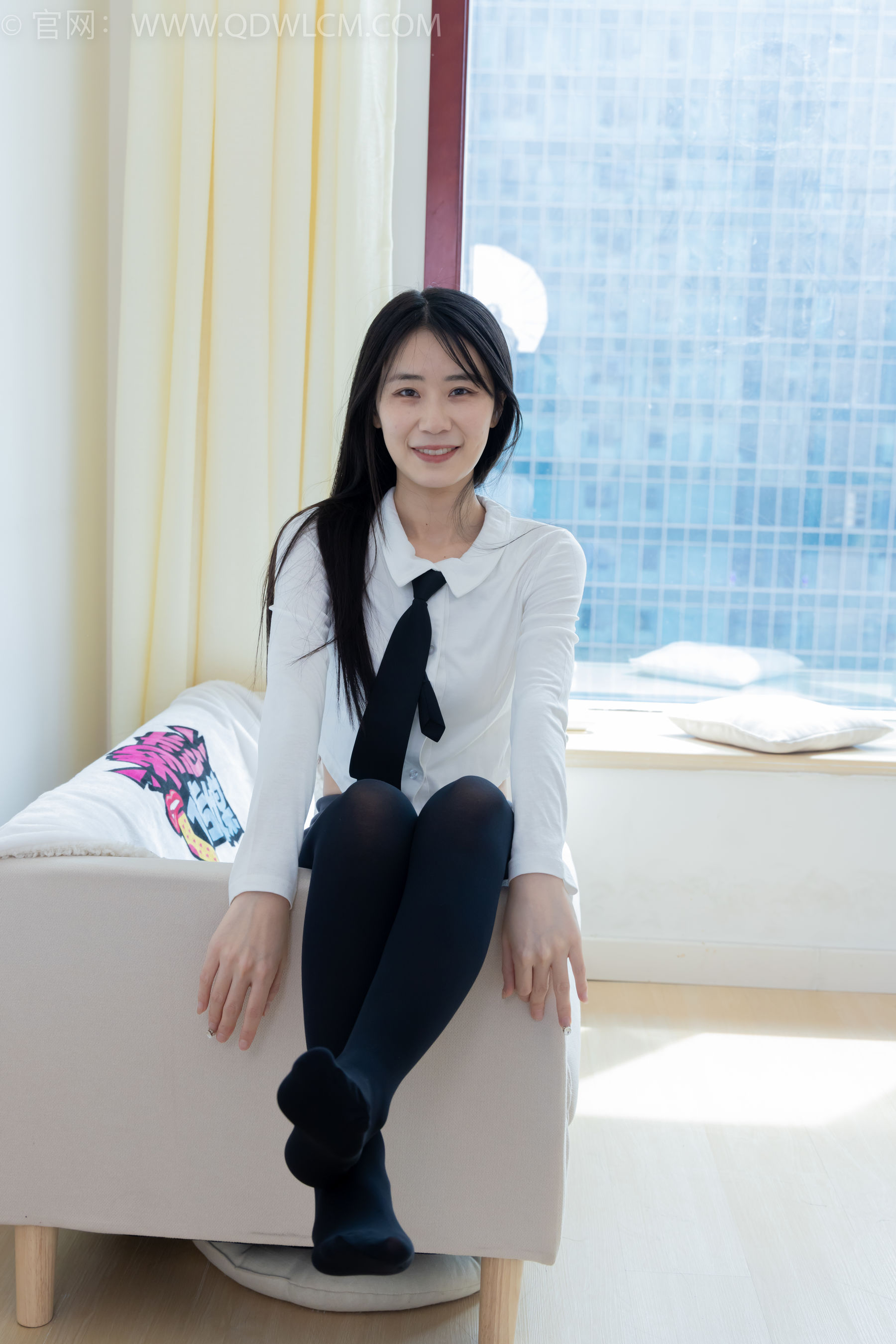 物恋传媒 No.2346 菜菜 - 运动鞋、厚黑丝、裸足/(167P)