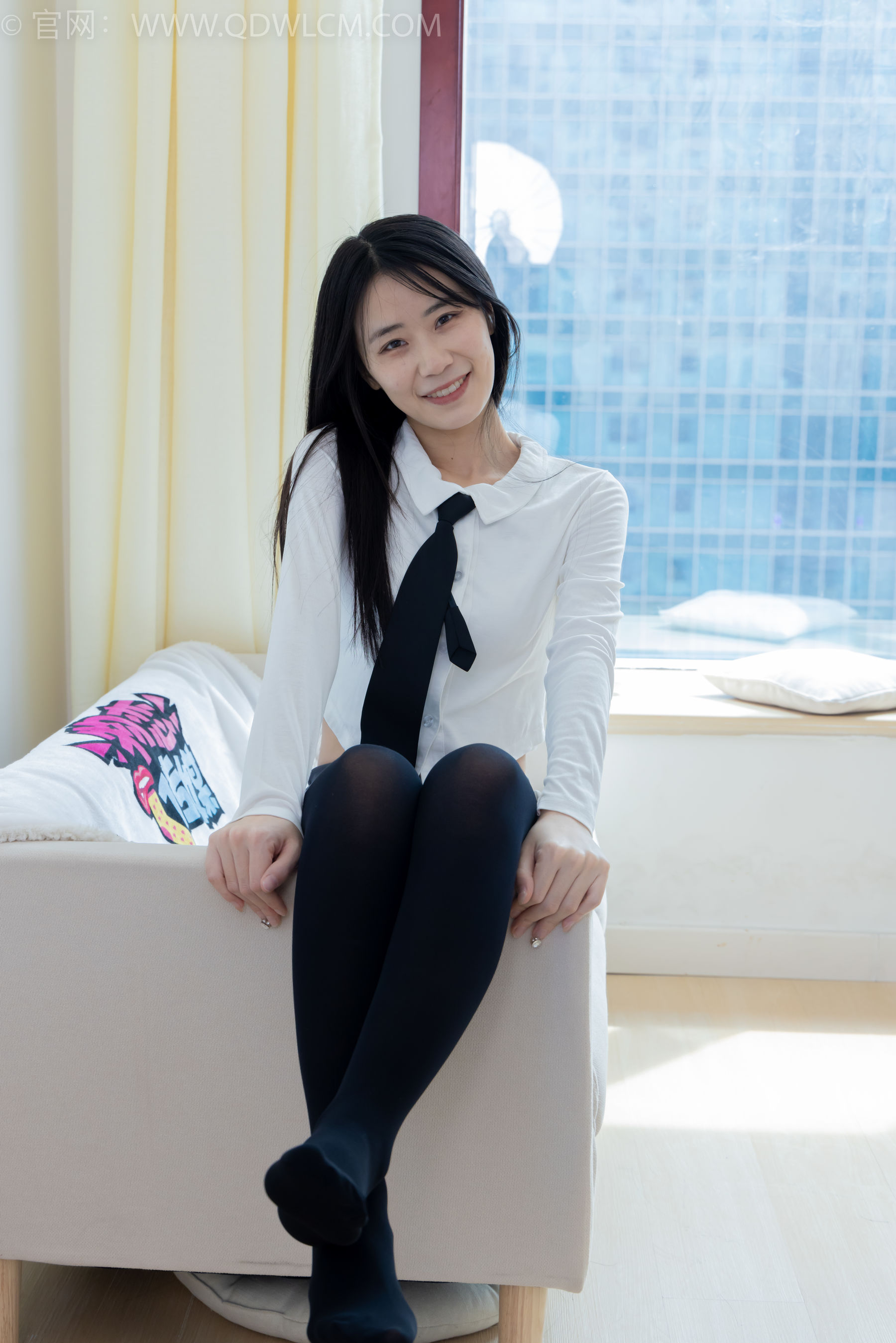 物恋传媒 No.2346 菜菜 - 运动鞋、厚黑丝、裸足/(167P)