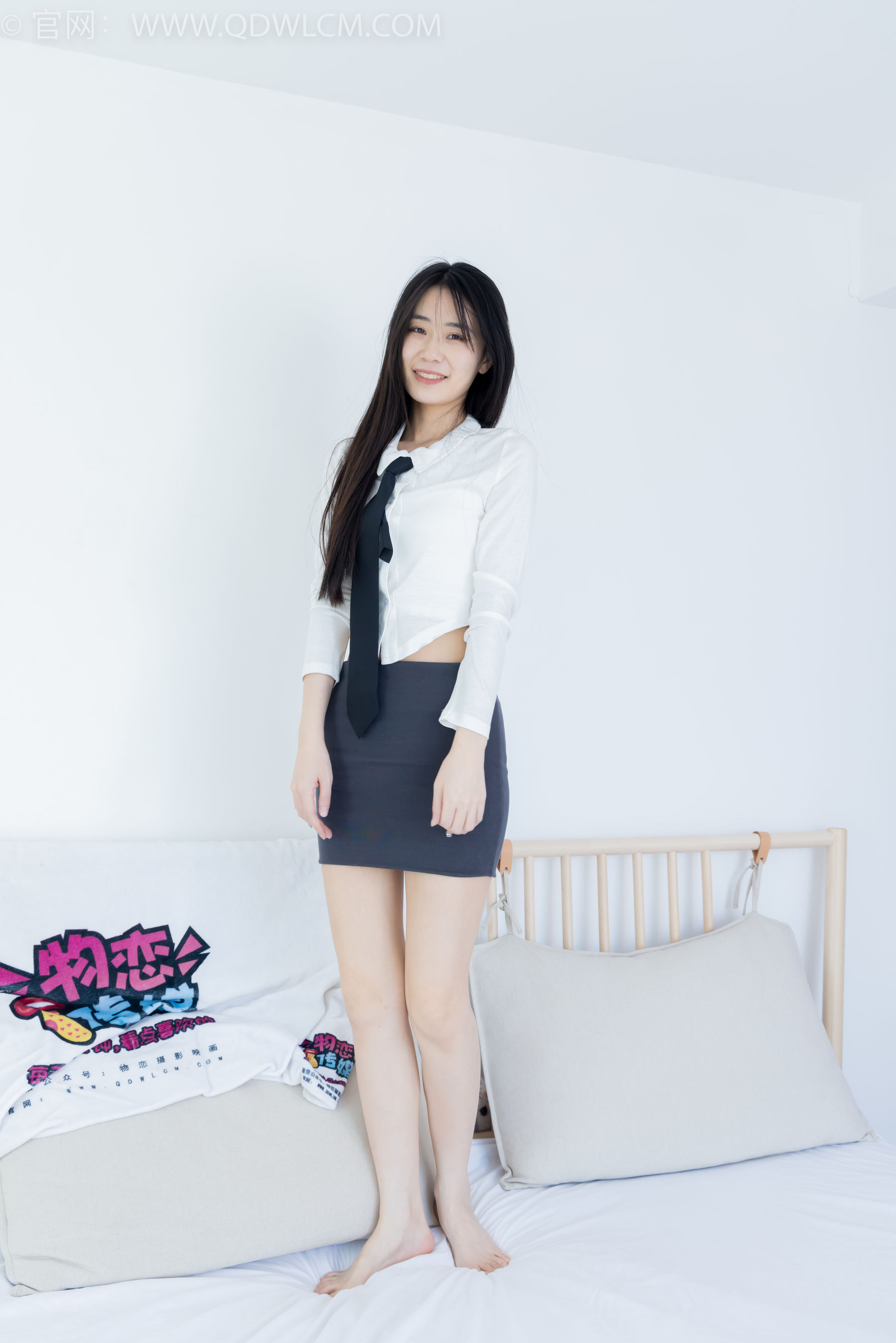 物恋传媒 No.2346 菜菜 - 运动鞋、厚黑丝、裸足/(167P)