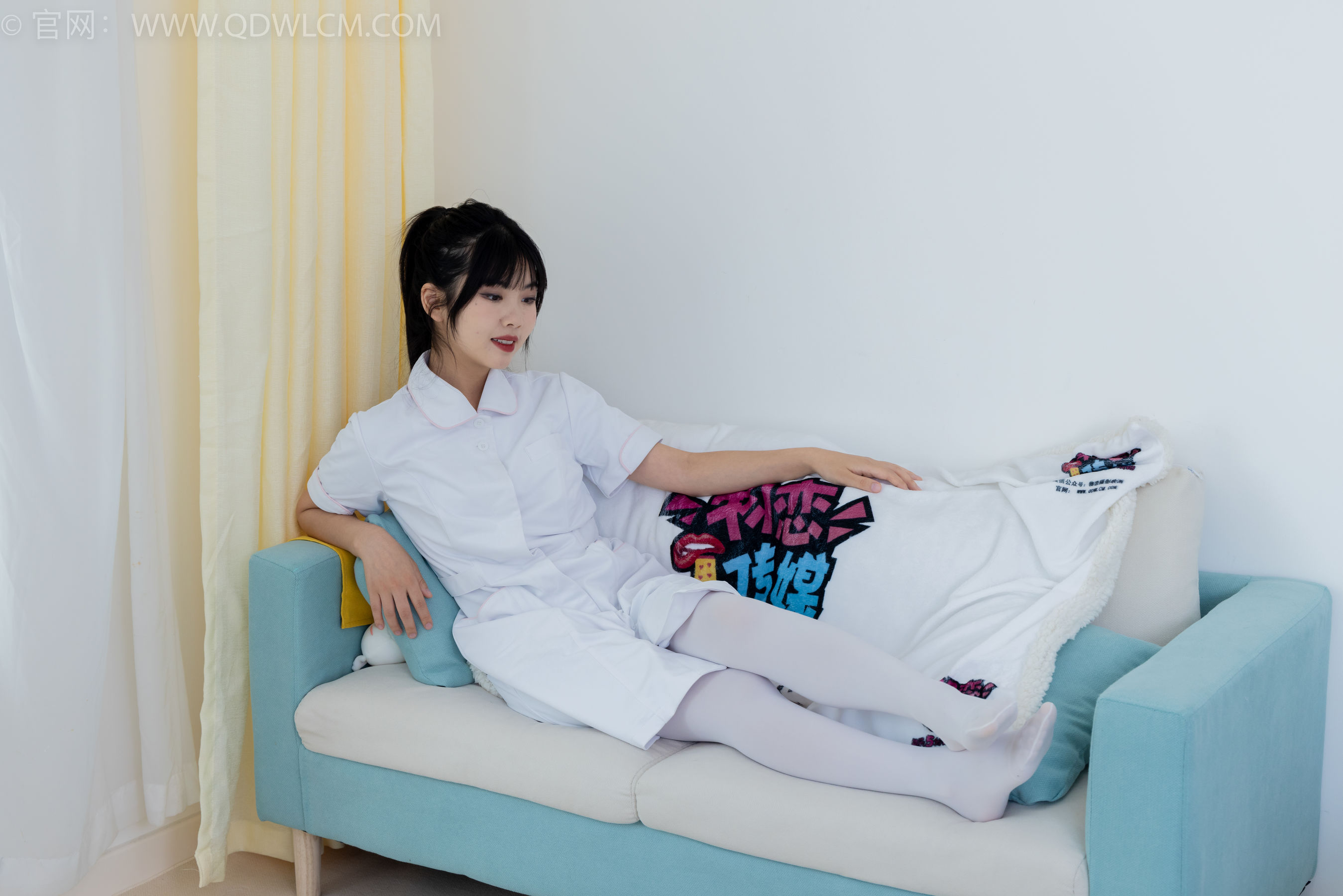 物恋传媒 No.2347 米米 - 板鞋、自然穿脏厚白丝、护士服/(170P)