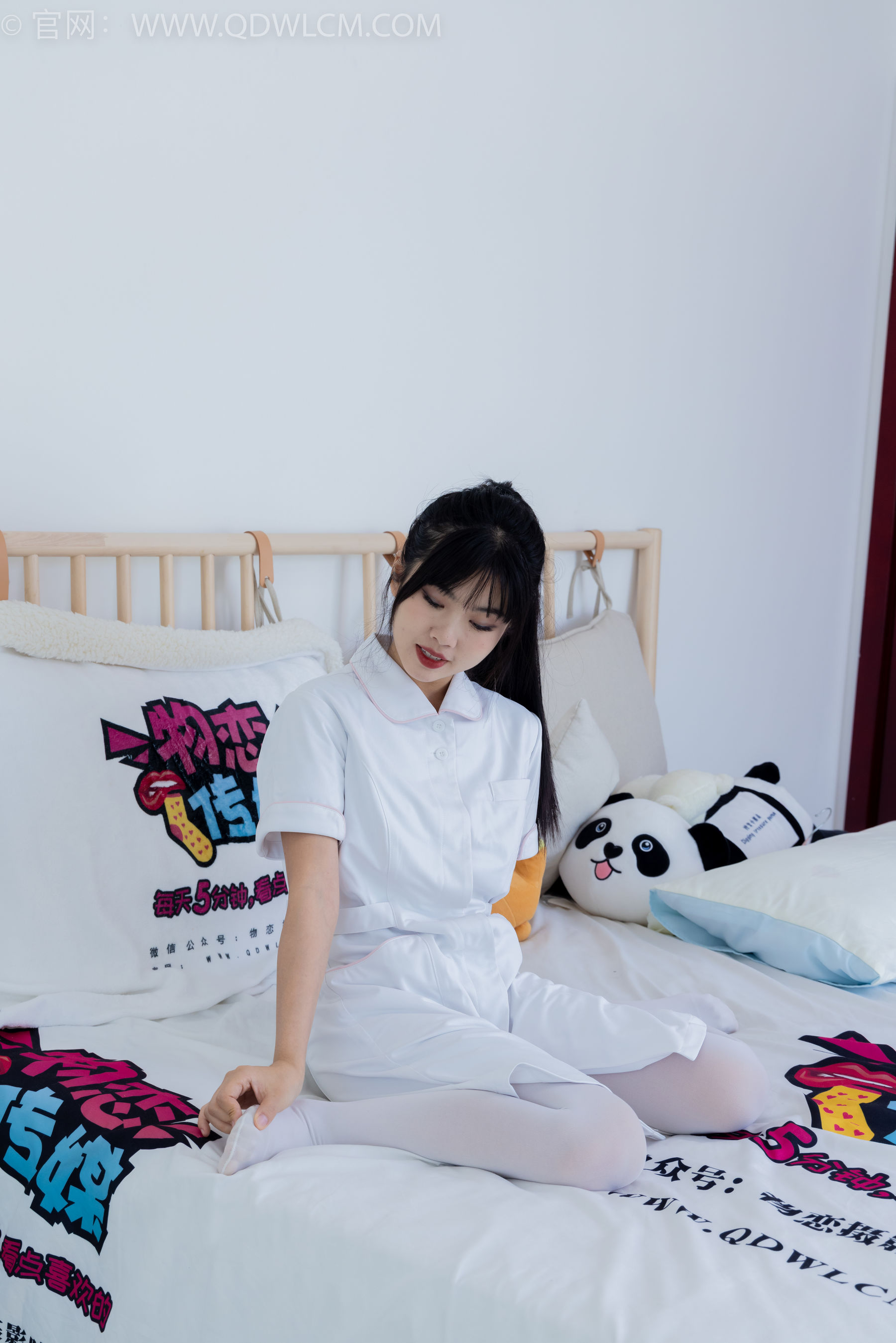 物恋传媒 No.2347 米米 - 板鞋、自然穿脏厚白丝、护士服/(170P)