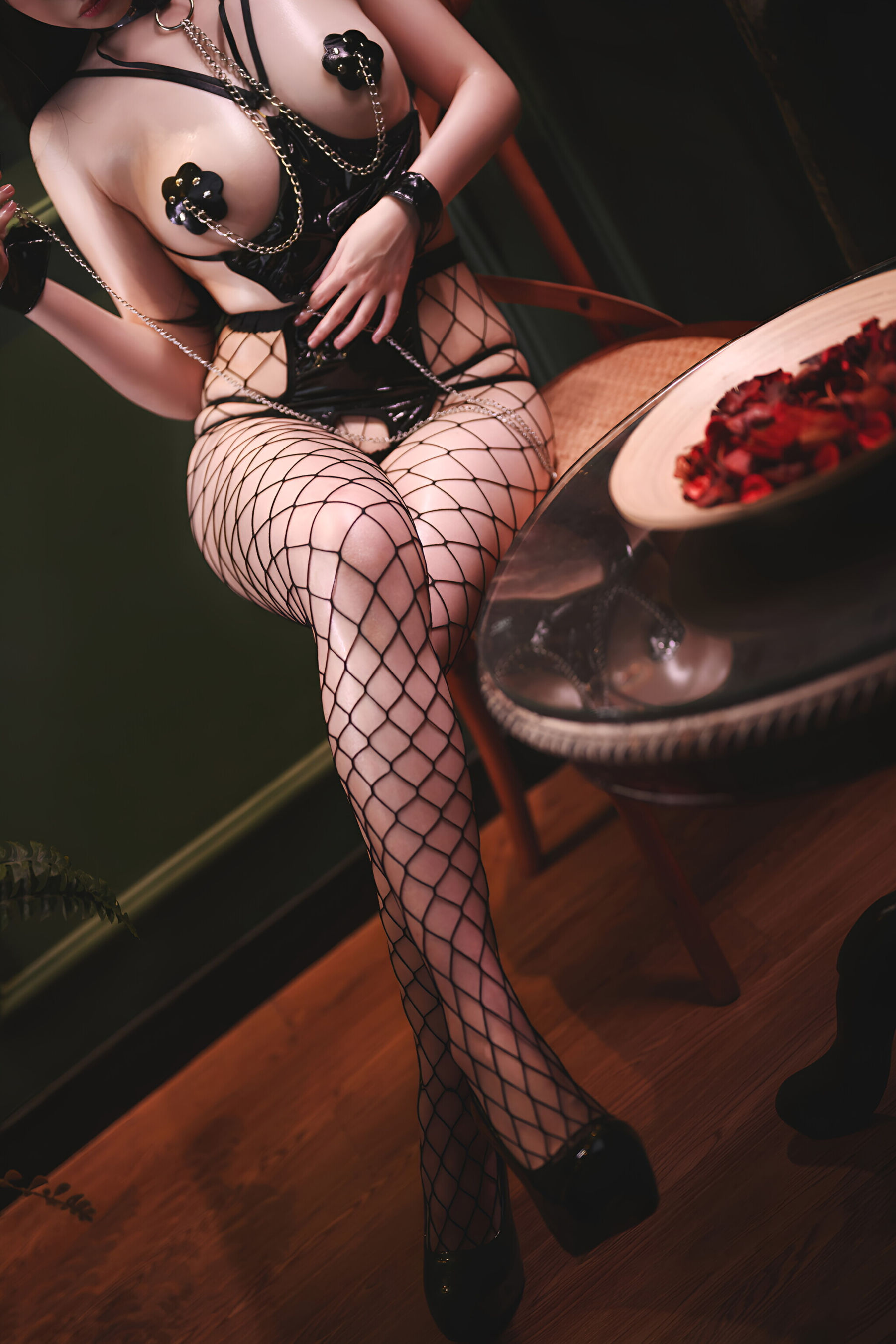 动漫博主雪晴Astra - 铆钉乳贴/(41P)