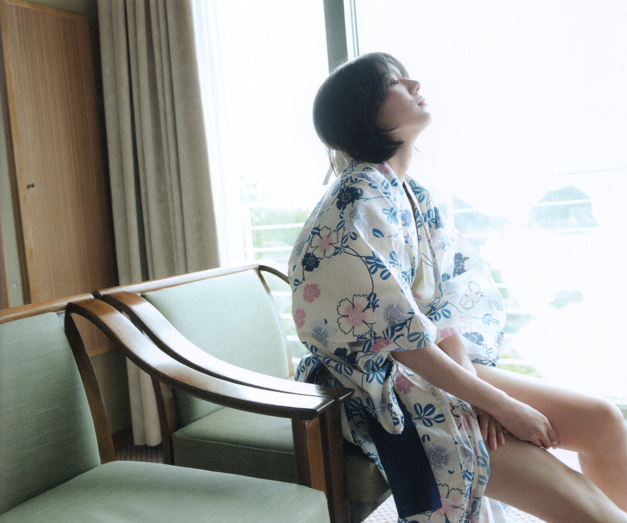 大西桃香 - 桃の眺め方/(119P)