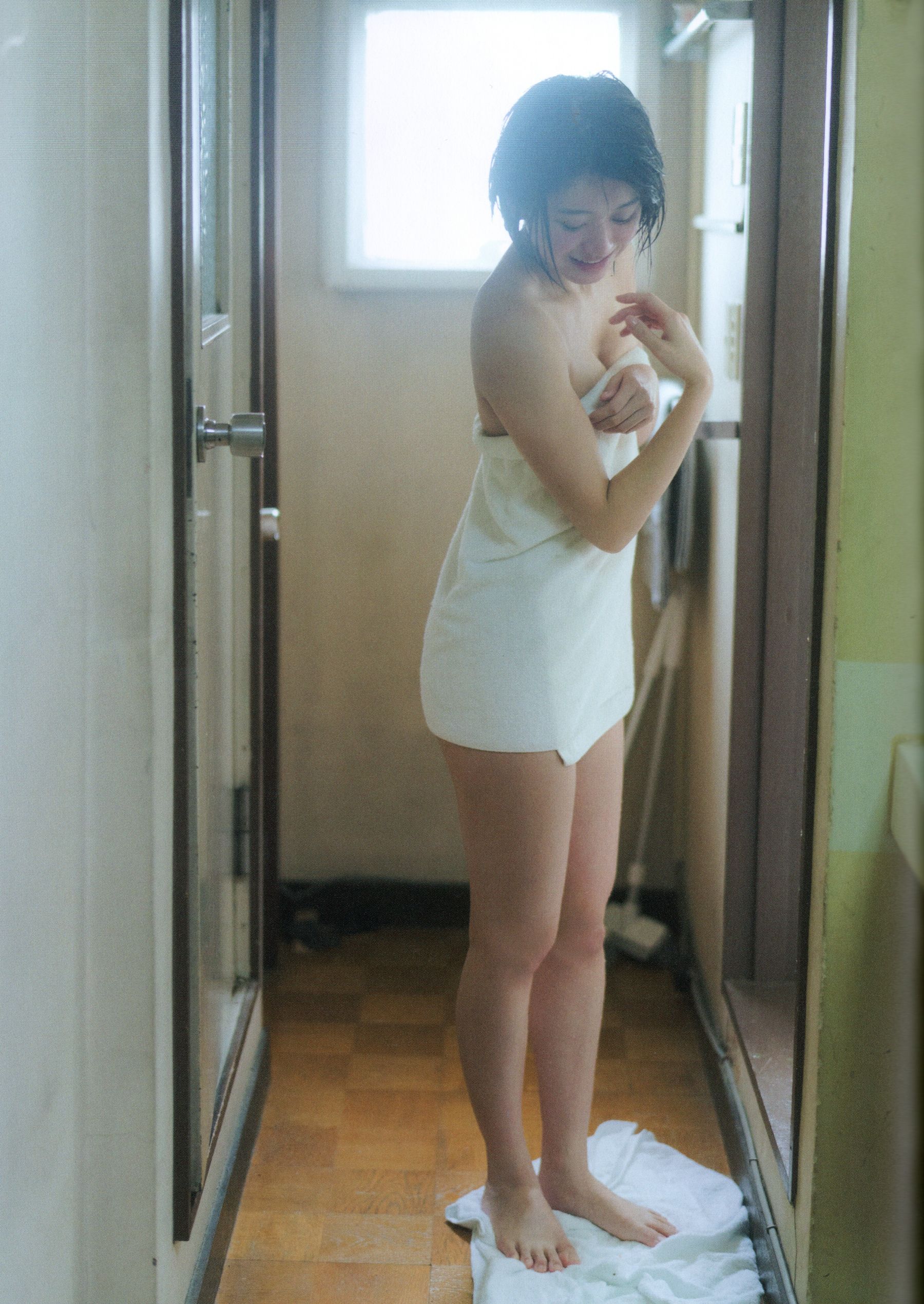 大西桃香 - 桃の眺め方/(119P)