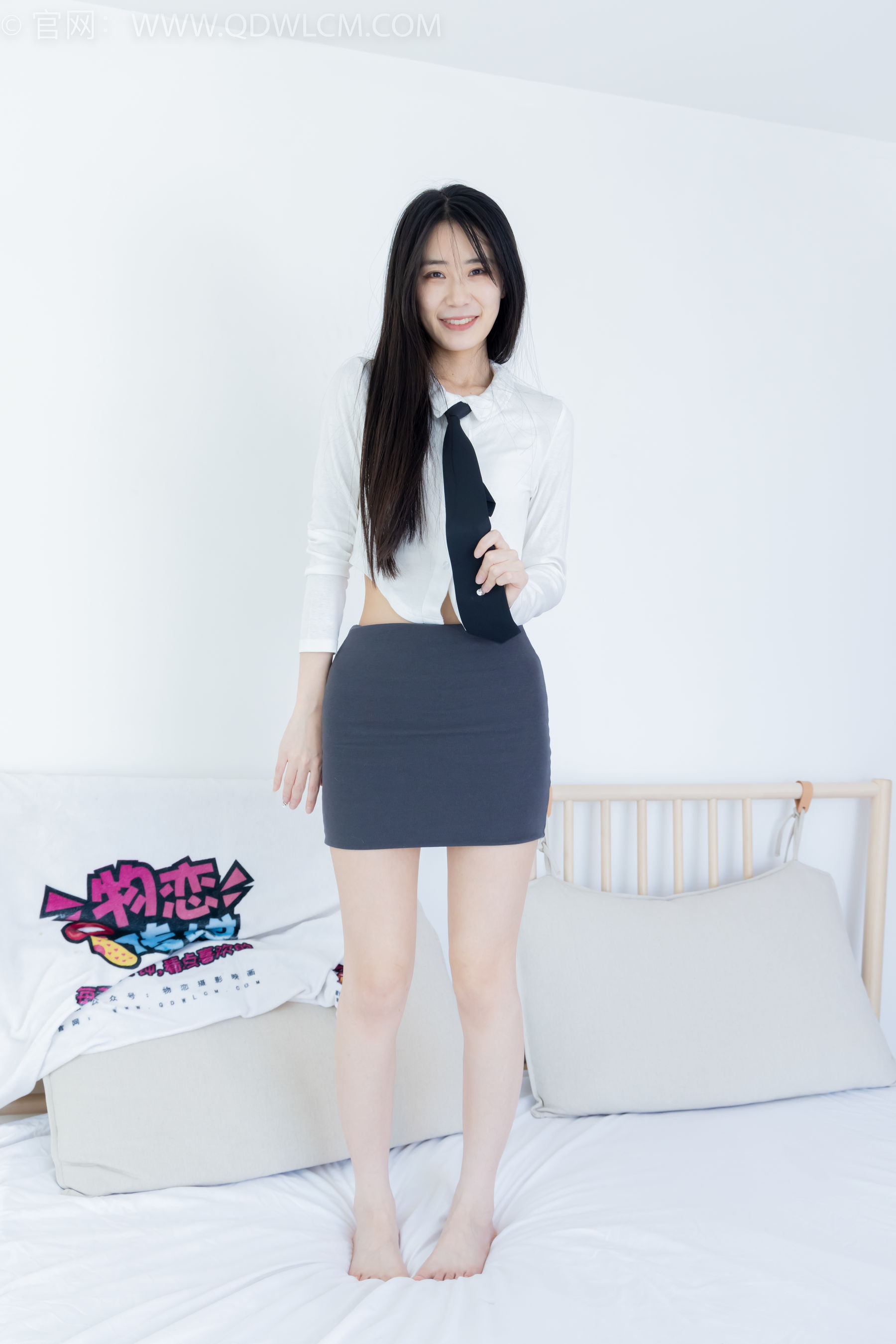 物恋传媒 No.2346 菜菜 - 运动鞋、厚黑丝、裸足/(167P)