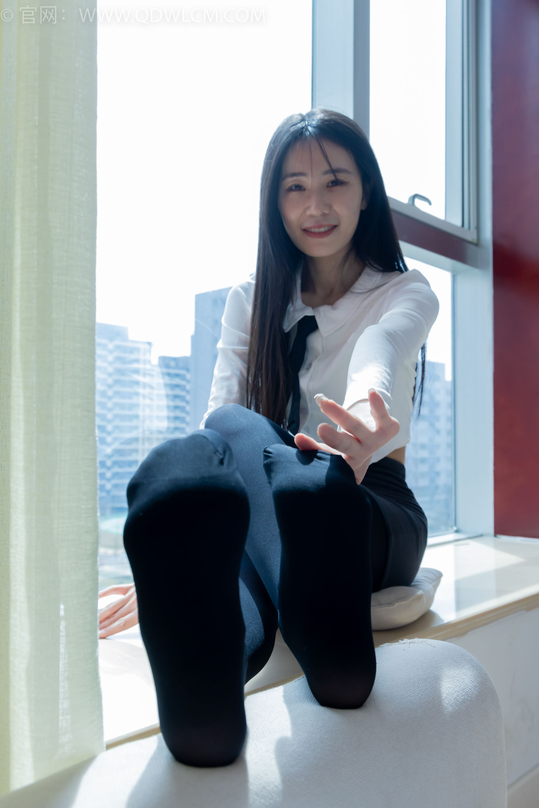 物恋传媒 No.2346 菜菜 - 运动鞋、厚黑丝、裸足/(167P)