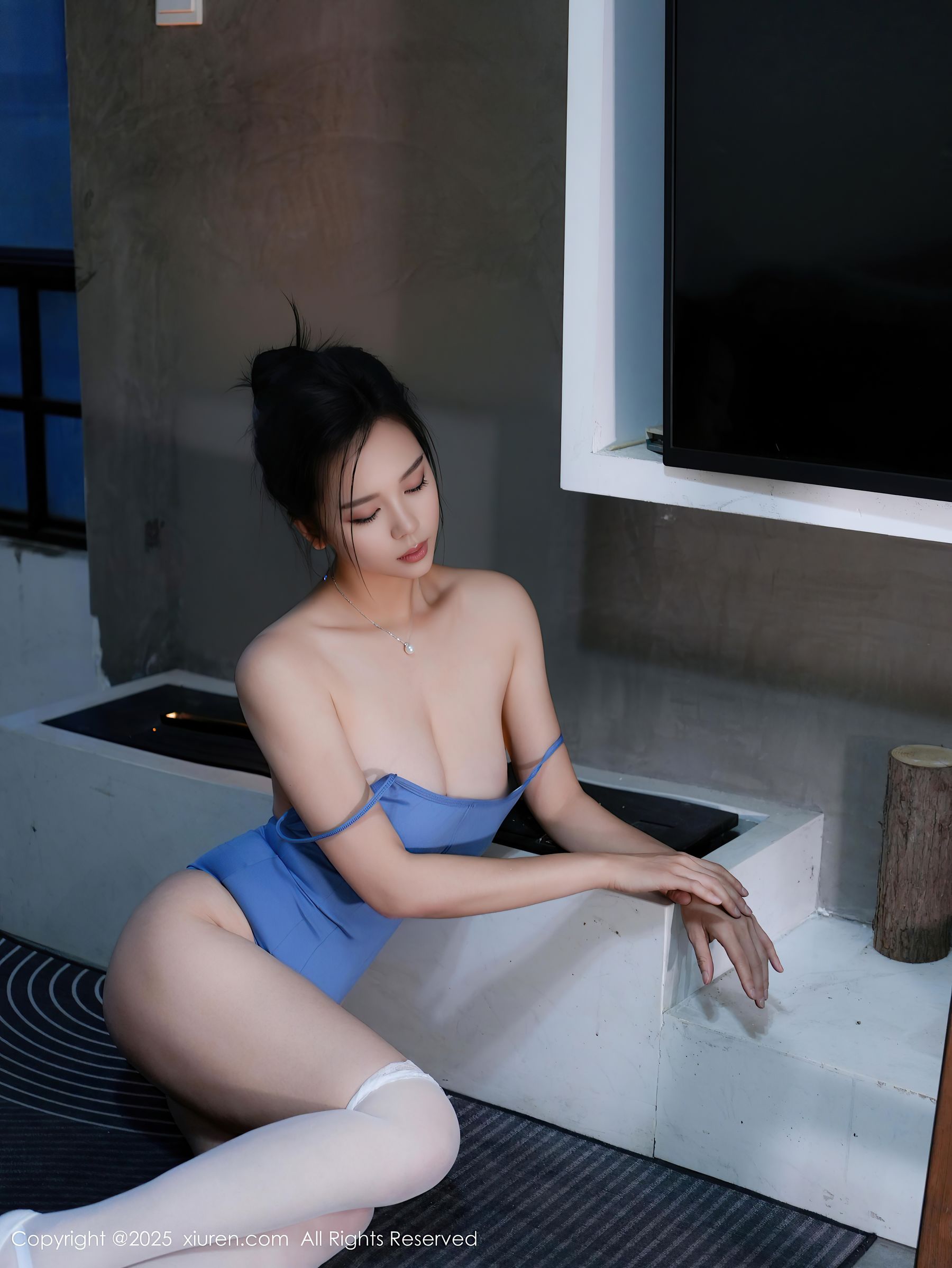 [秀人XiuRen] 2025.05.26 No.10327 玫瑰我爱你/(80P)