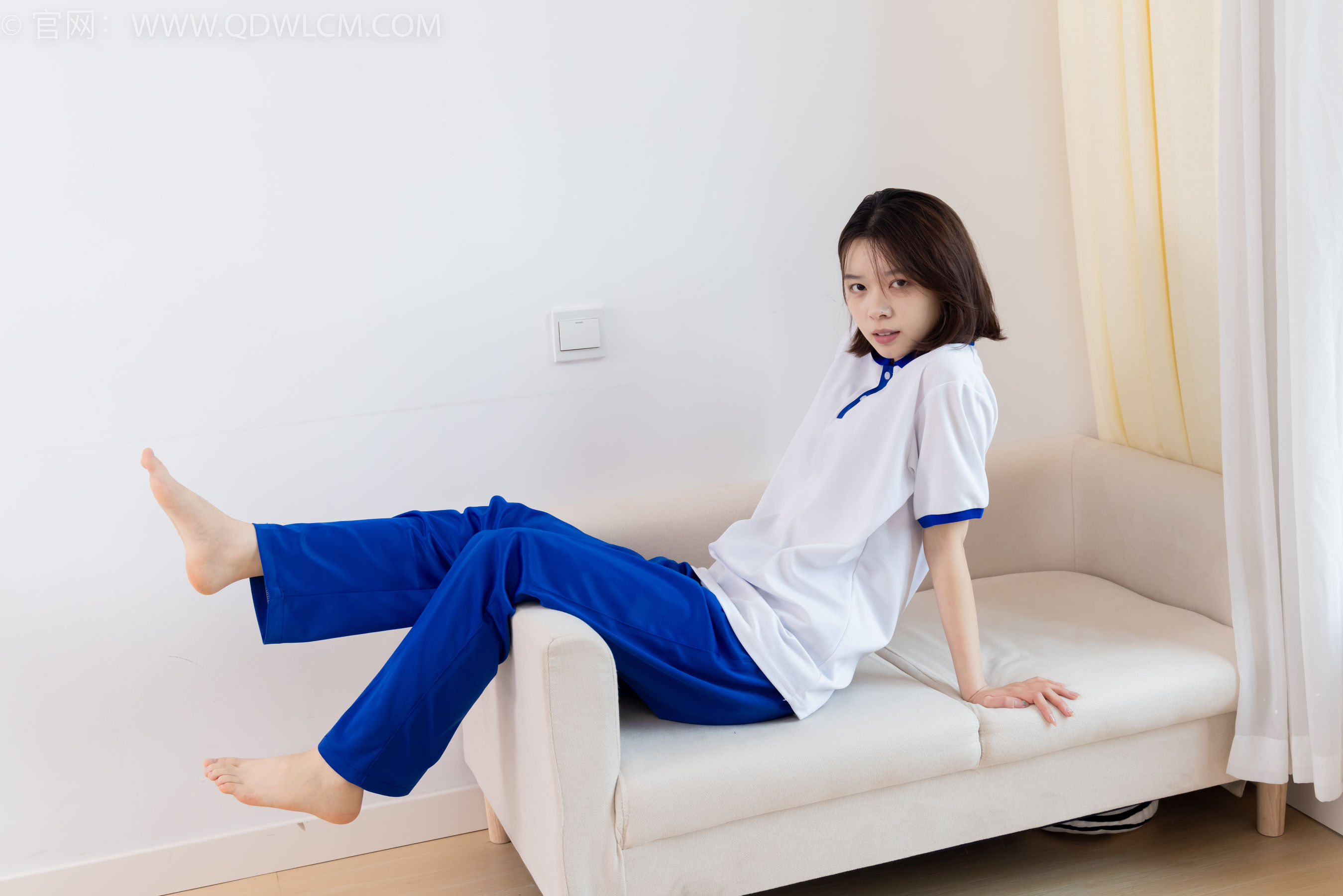 物恋传媒 No.2364 小悦 - 校服、板鞋、白棉袜、裸足/(150P)