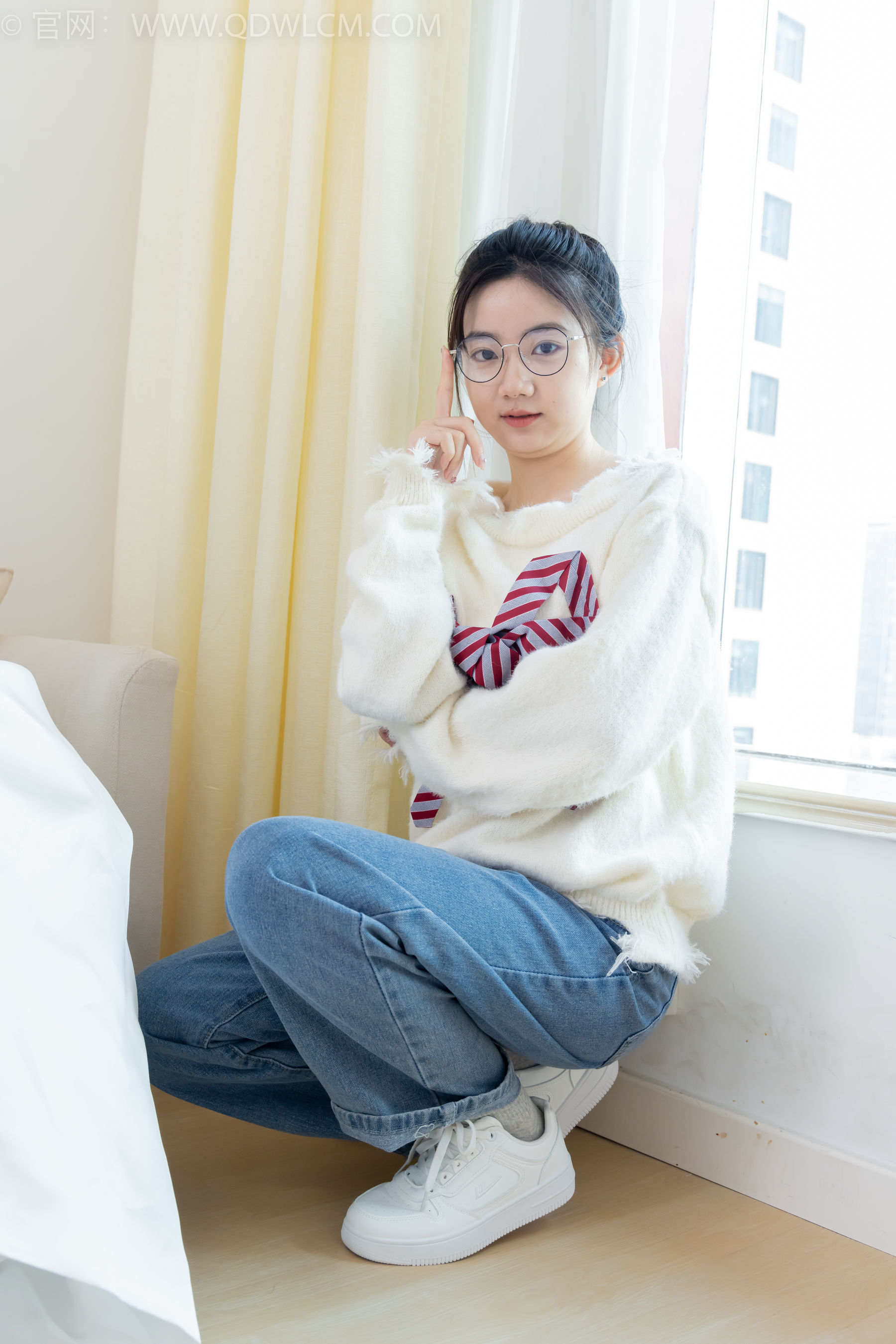 物恋传媒 No.2370 茯苓&欢欢 - 平底鞋、板鞋、厚肉丝、灰色棉袜、薄肉丝/(150P)