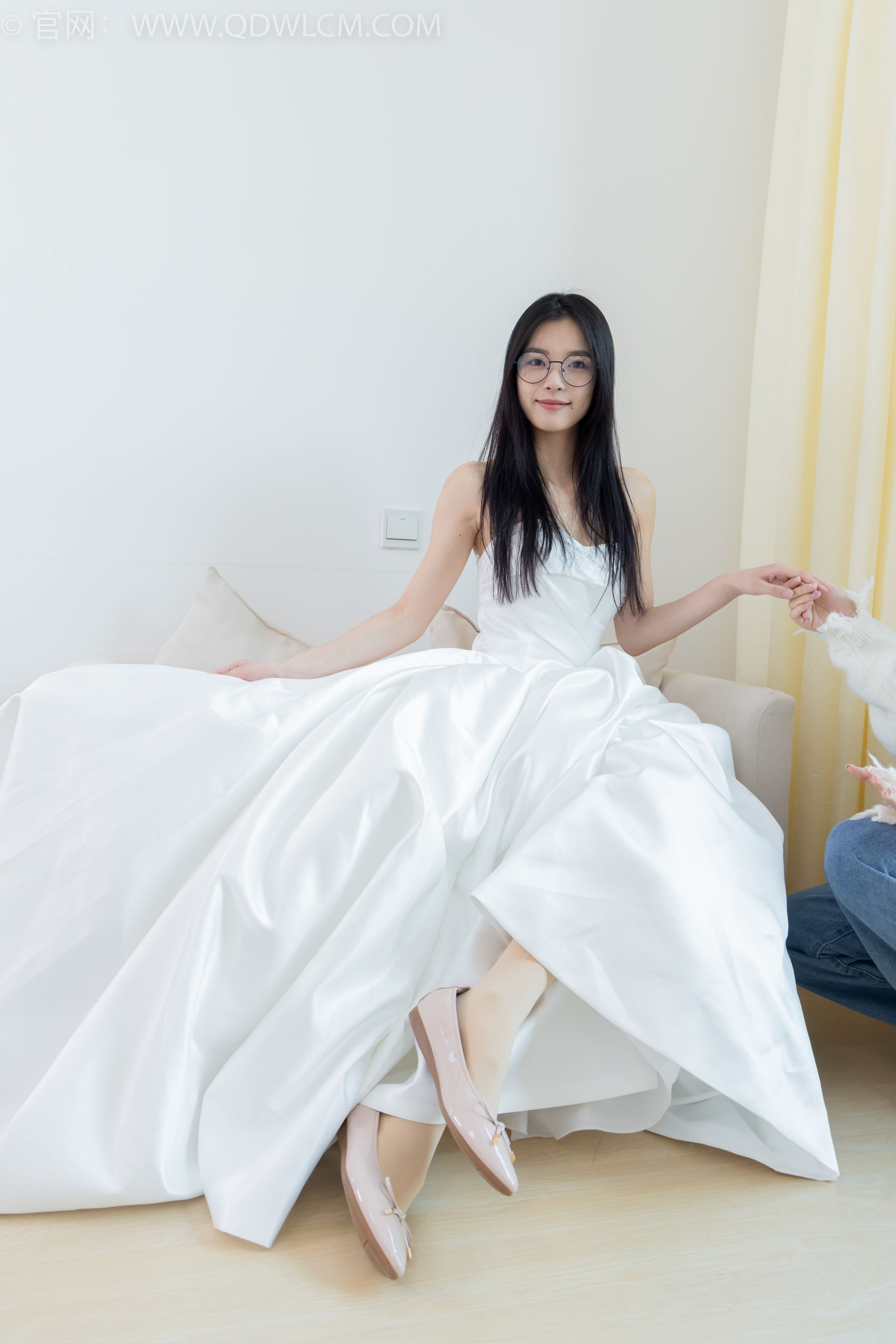 物恋传媒 No.2370 茯苓&欢欢 - 平底鞋、板鞋、厚肉丝、灰色棉袜、薄肉丝/(150P)