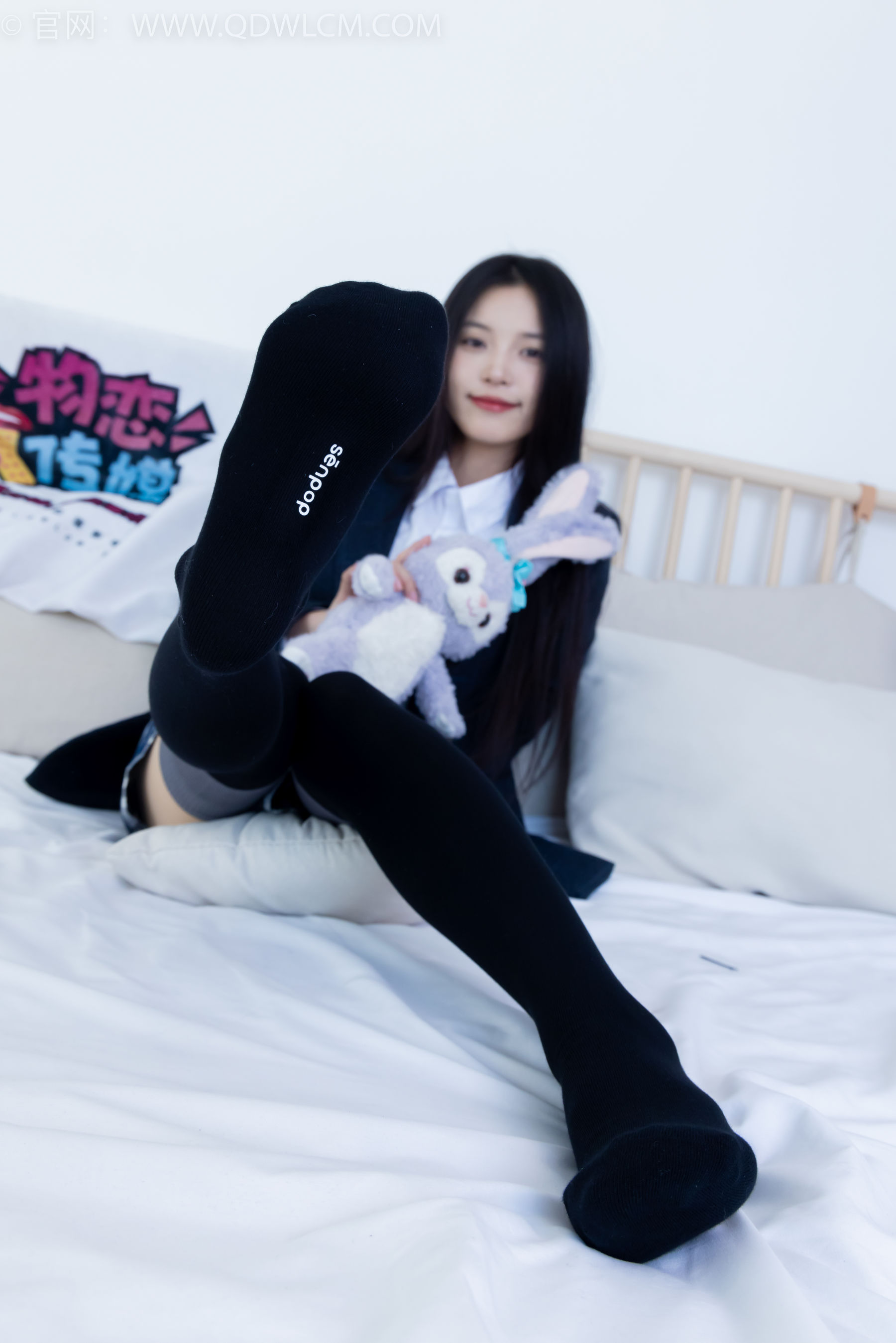 物恋传媒 No.2371 茯苓 - JK制服、皮鞋、拼接过膝袜/(155P)