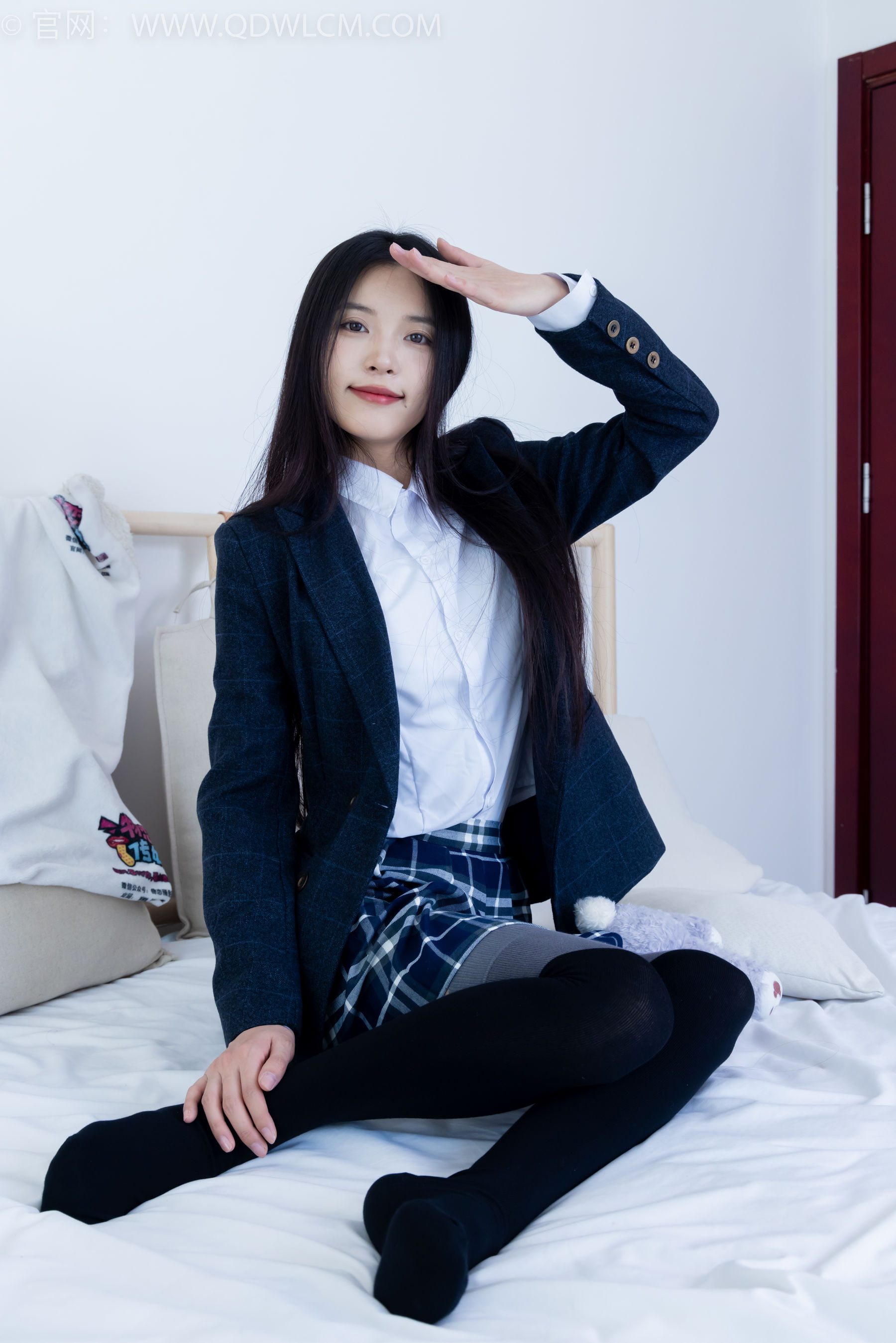 物恋传媒 No.2371 茯苓 - JK制服、皮鞋、拼接过膝袜/(155P)