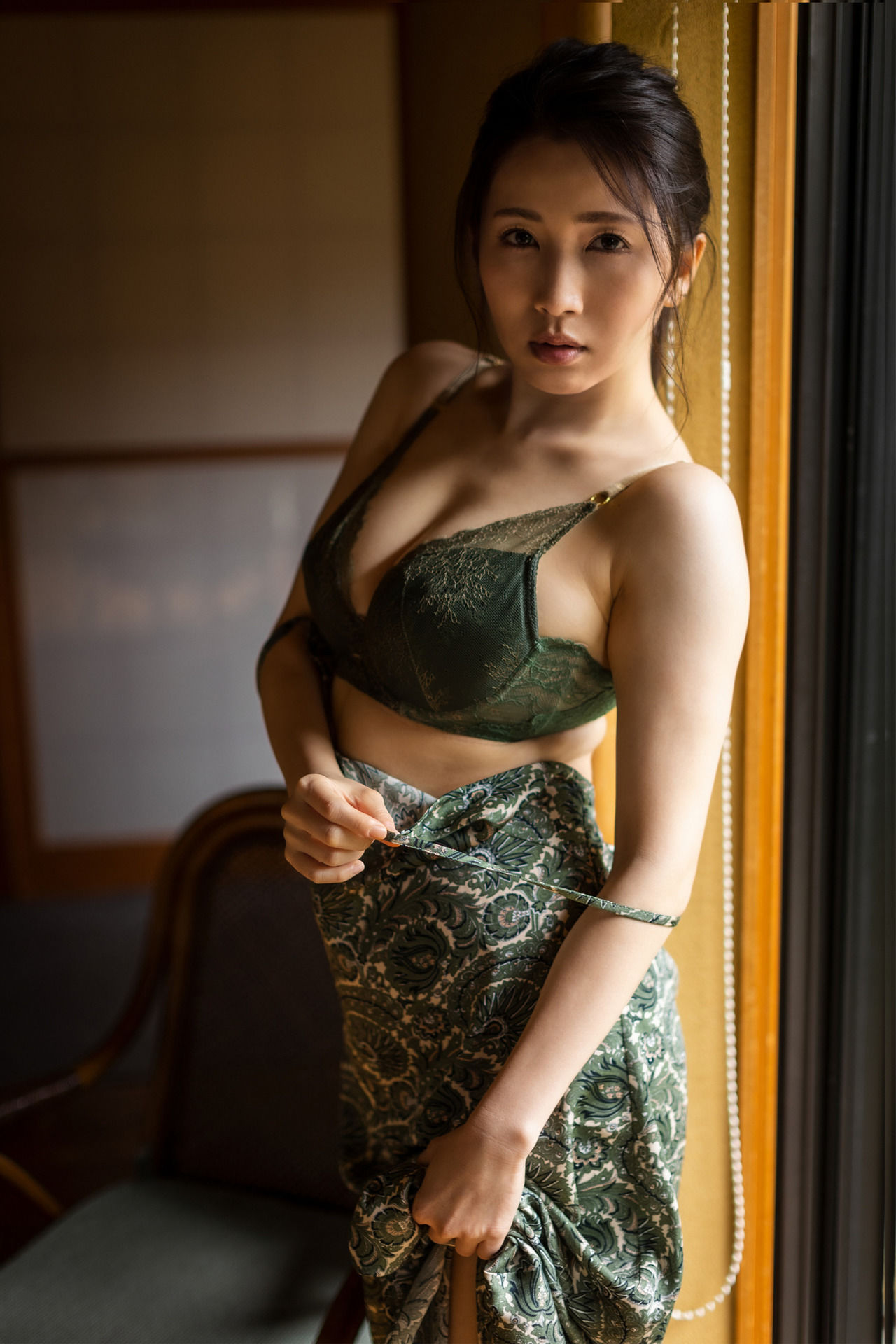 妃ひかり - 光りが射す方へ/(57P)