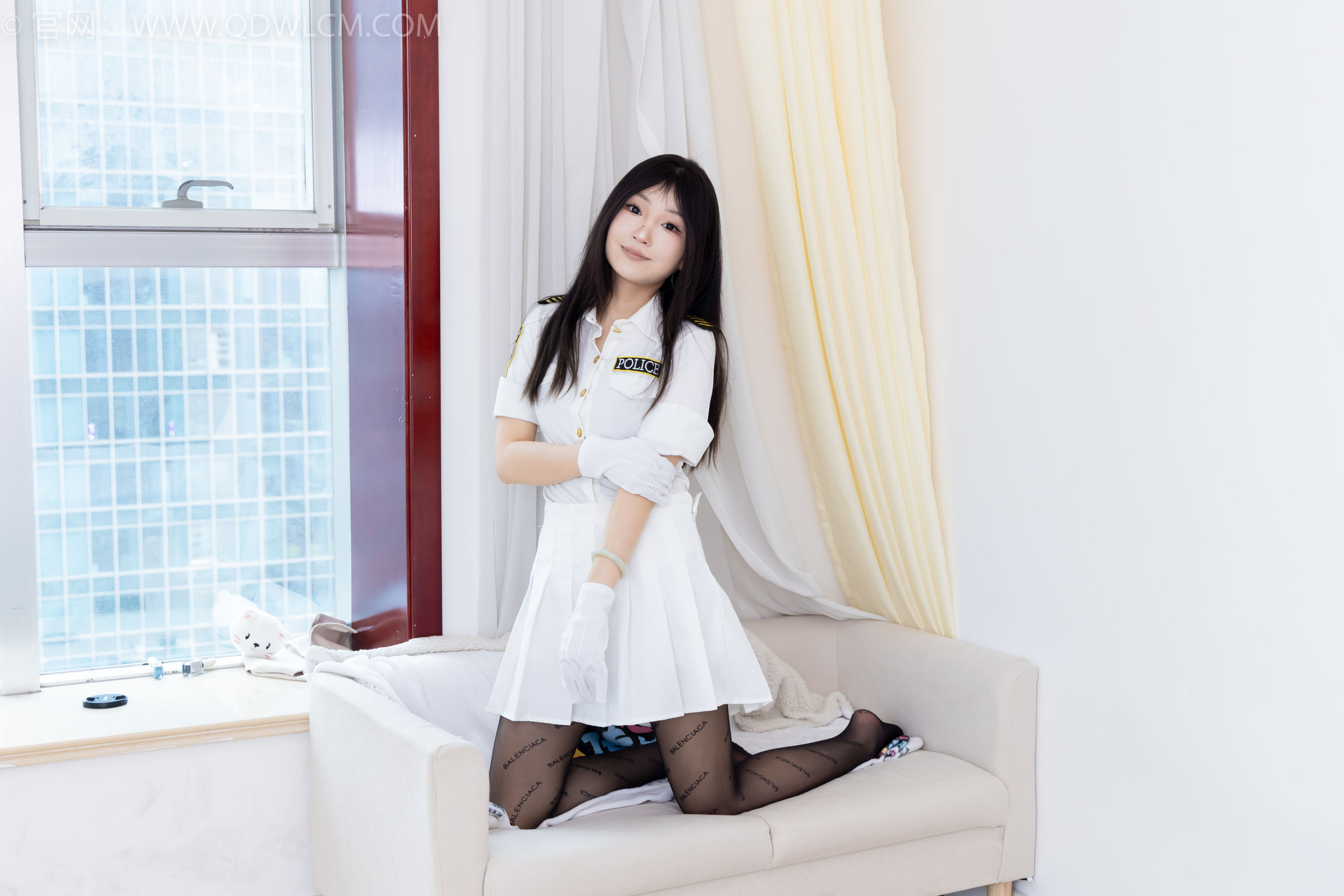 物恋传媒 No.2372 嘟嘟 - 高跟鞋、手套、薄黑丝脚尖加固款、薄肉丝脚尖加固款/(170P)