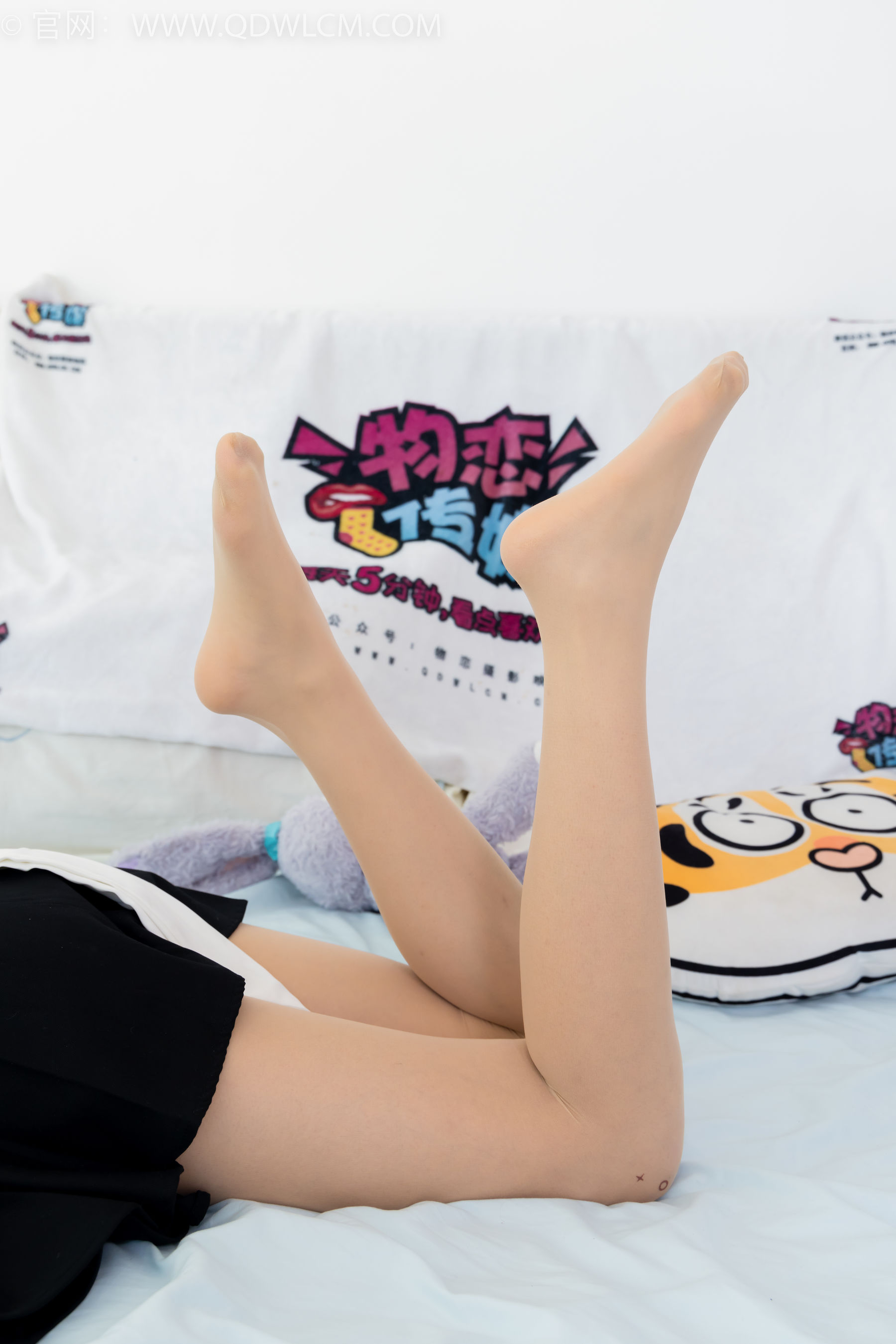 物恋传媒 No.2369 嘉木 - 长靴、长筒小腿白棉袜、蝴蝶薄肉丝/(200P)