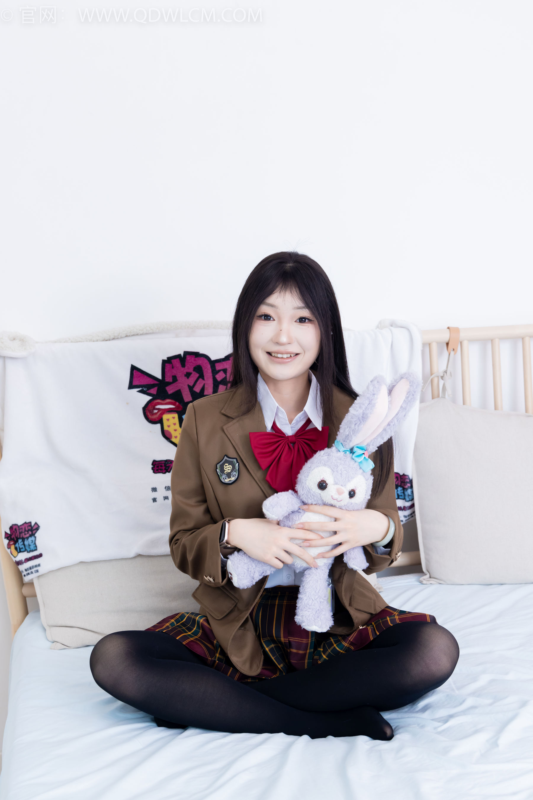 物恋传媒 No.2367 嘟嘟 - 皮鞋、厚黑丝、jk制服/(165P)