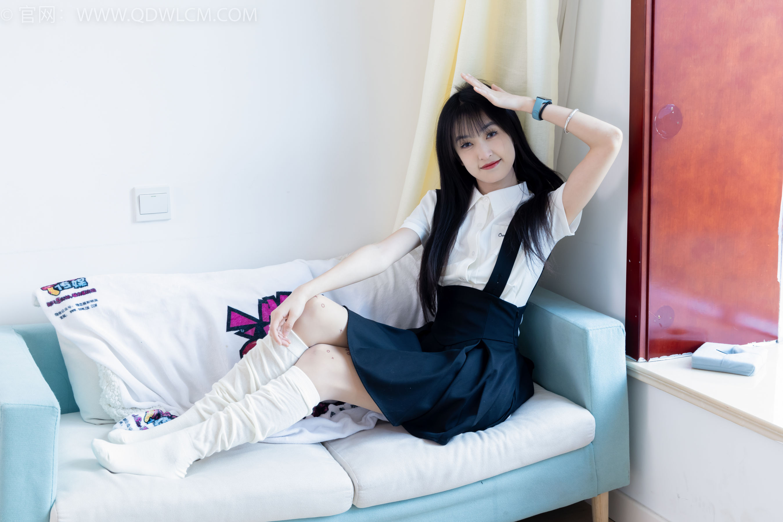 物恋传媒 No.2369 嘉木 - 长靴、长筒小腿白棉袜、蝴蝶薄肉丝/(200P)