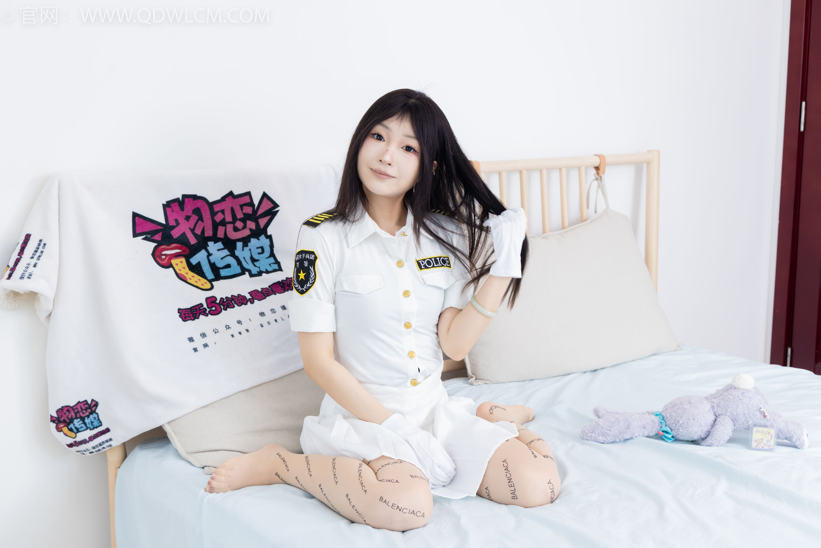 物恋传媒 No.2372 嘟嘟 - 高跟鞋、手套、薄黑丝脚尖加固款、薄肉丝脚尖加固款/(170P)