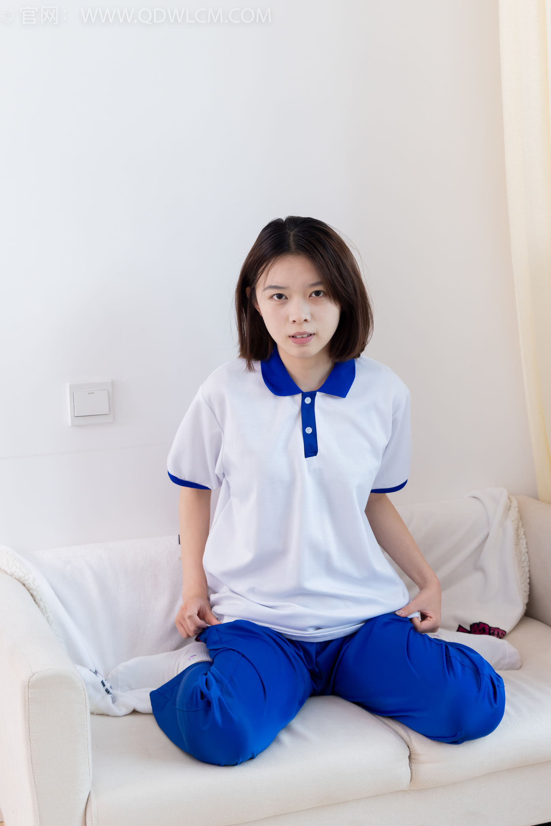 物恋传媒 No.2364 小悦 - 校服、板鞋、白棉袜、裸足/(150P)