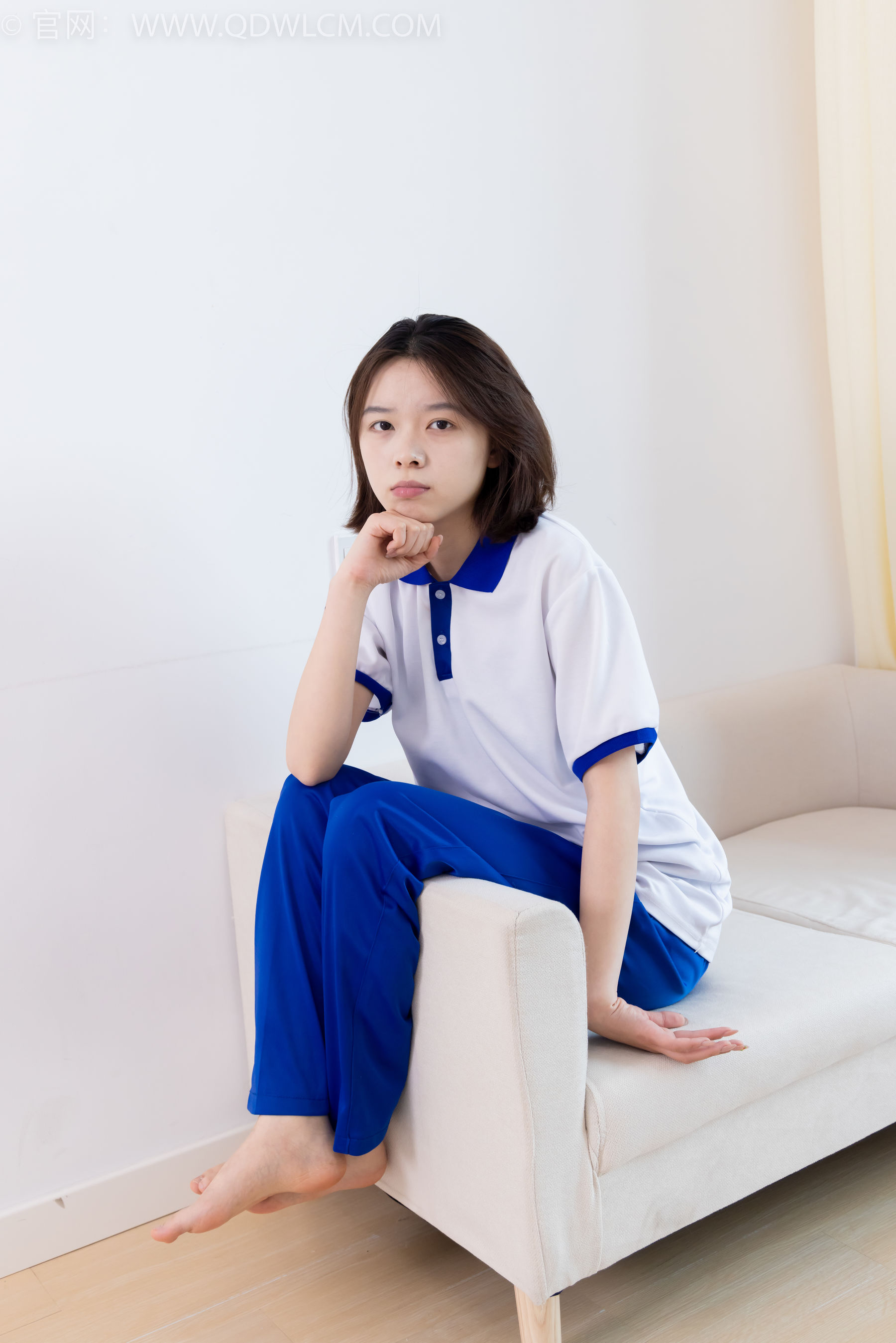 物恋传媒 No.2364 小悦 - 校服、板鞋、白棉袜、裸足/(150P)