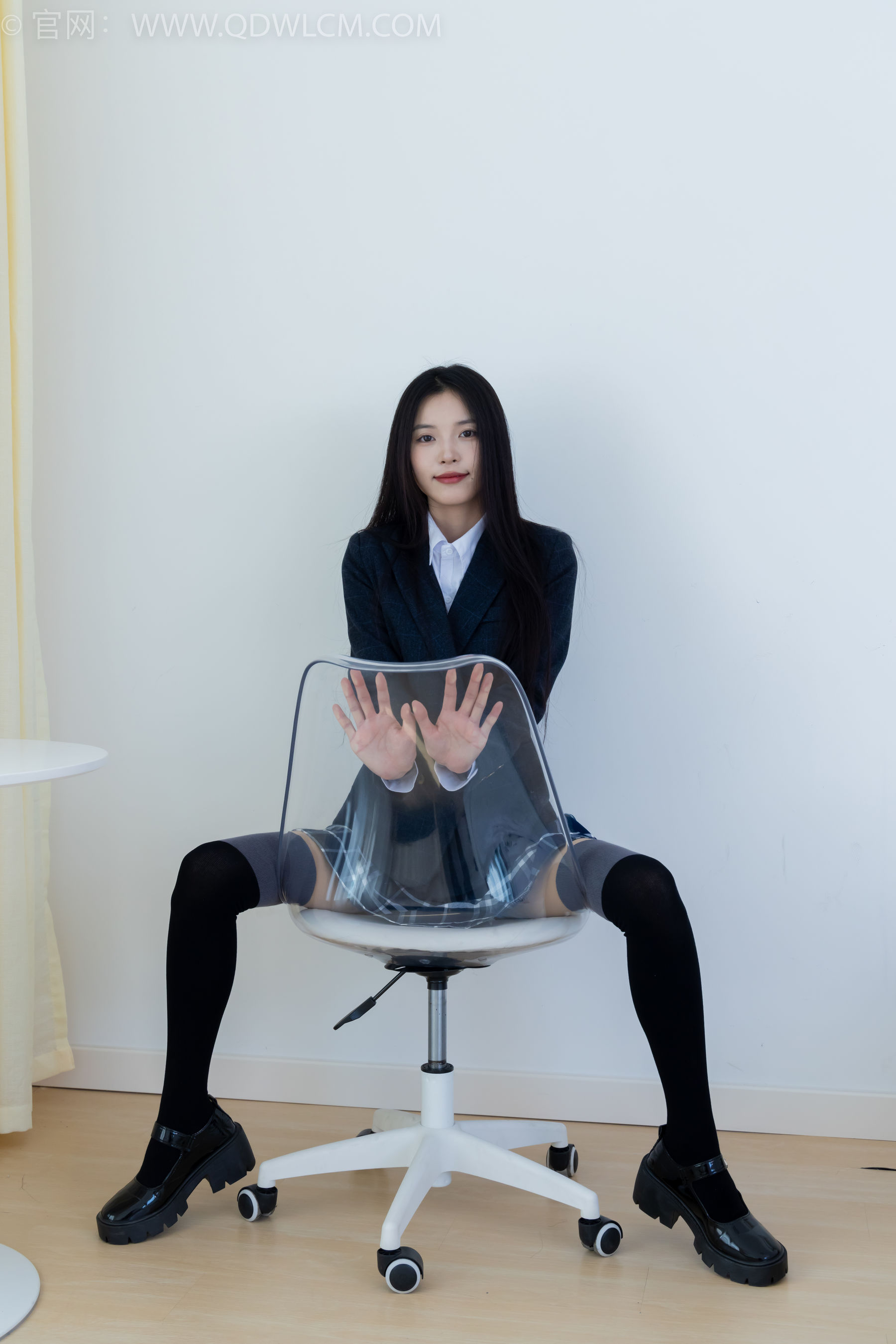 物恋传媒 No.2371 茯苓 - JK制服、皮鞋、拼接过膝袜/(155P)