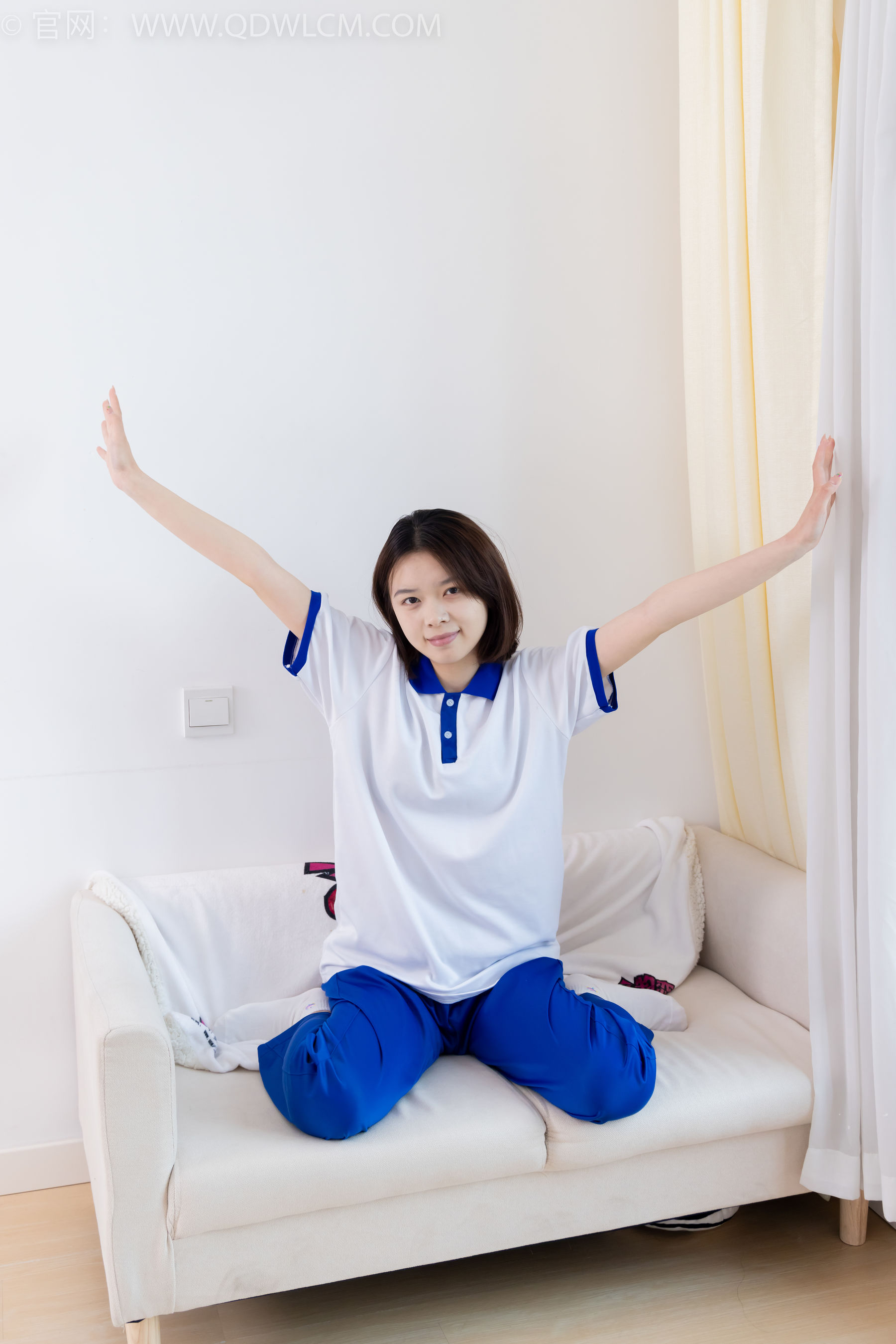 物恋传媒 No.2364 小悦 - 校服、板鞋、白棉袜、裸足/(150P)