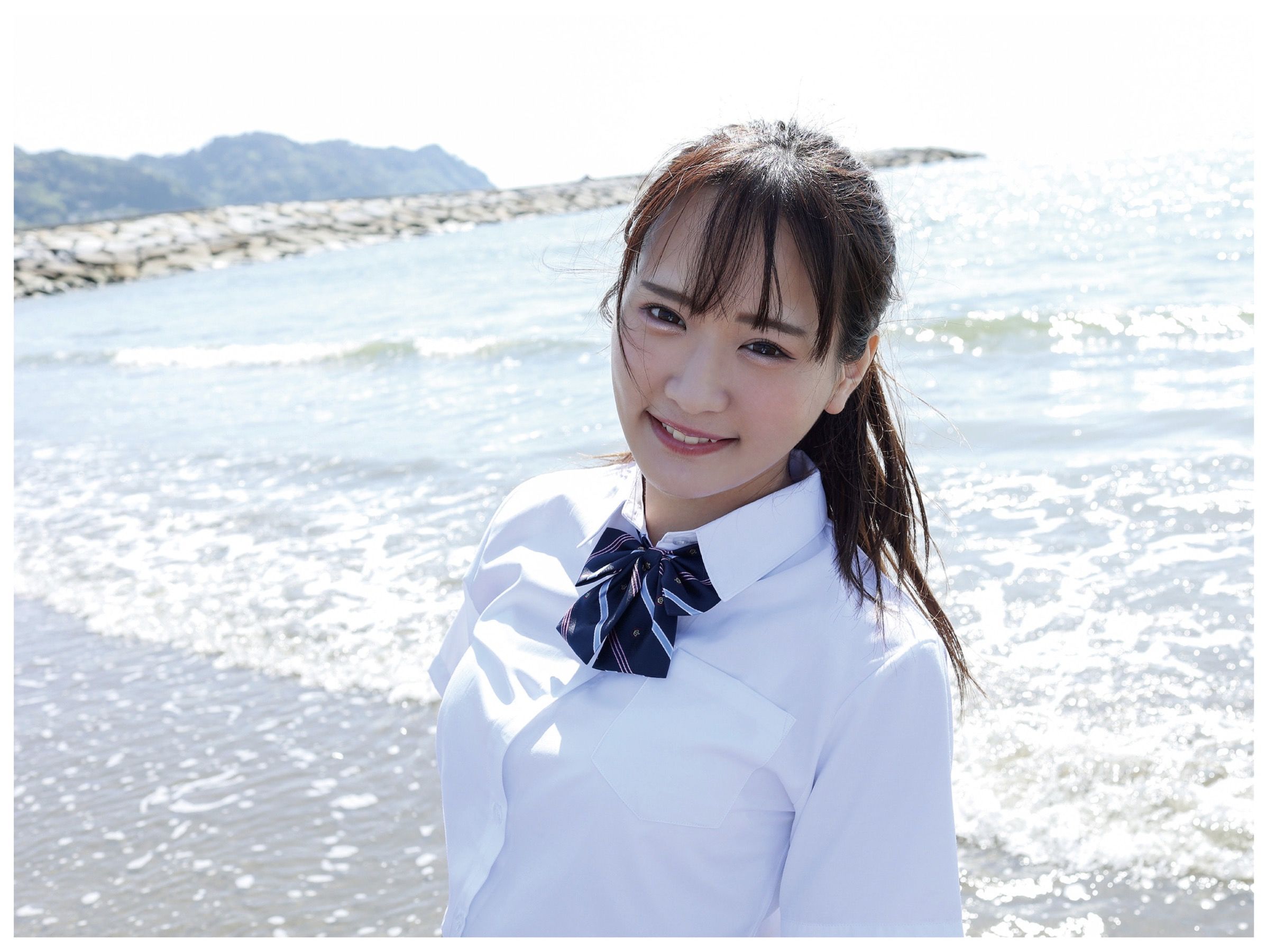 広瀬なるみ - 風に包まれて/(85P)