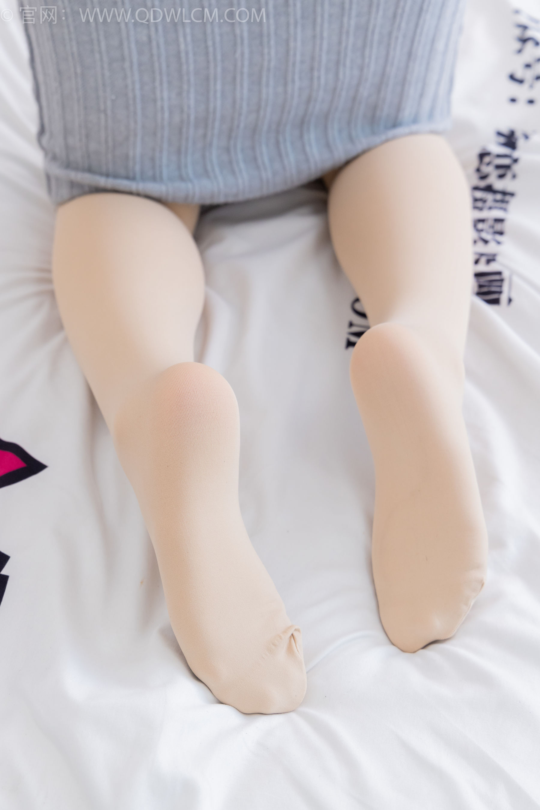 物恋传媒 No.2360 小优 - 平底鞋、厚肉丝/(155P)