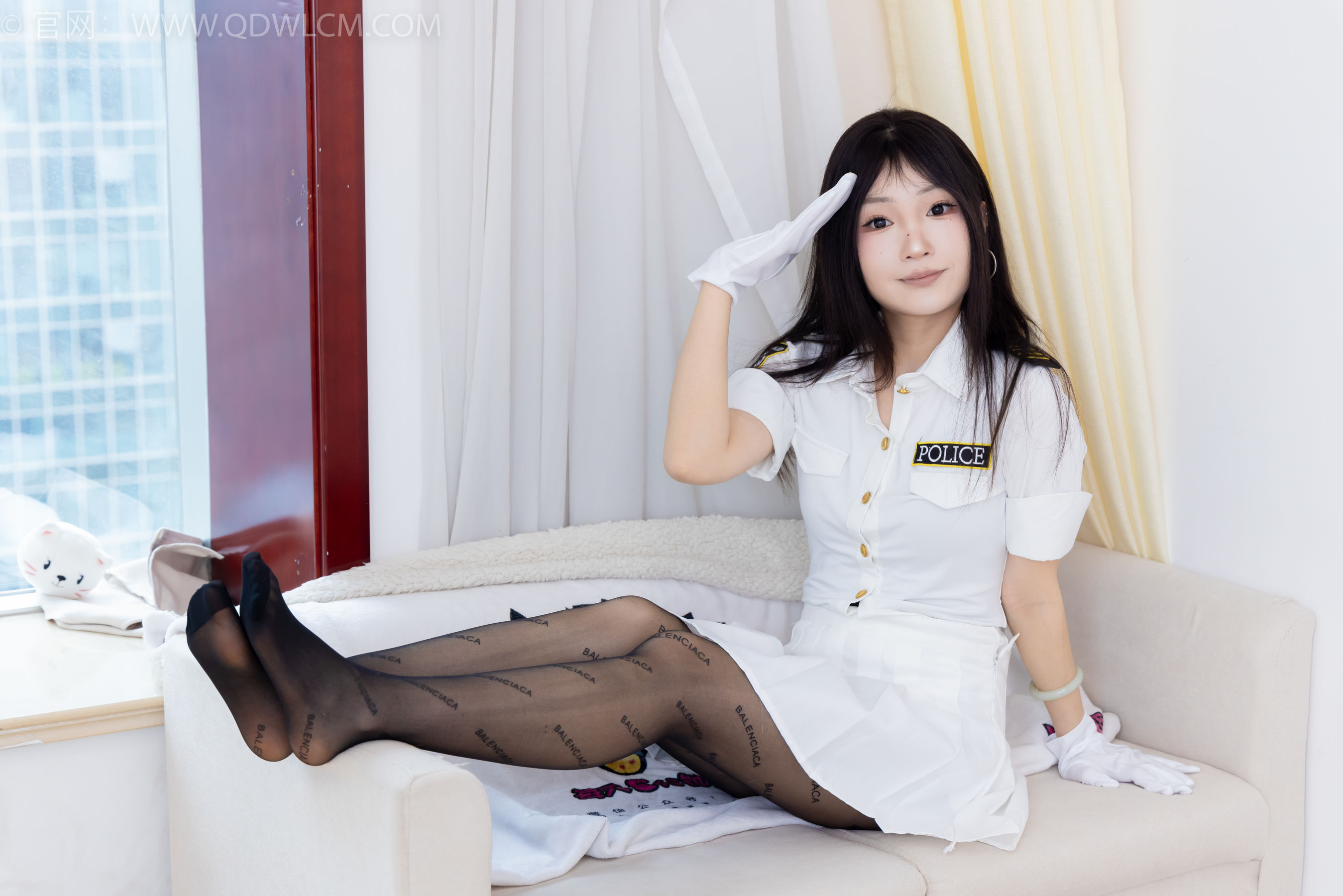 物恋传媒 No.2372 嘟嘟 - 高跟鞋、手套、薄黑丝脚尖加固款、薄肉丝脚尖加固款/(170P)